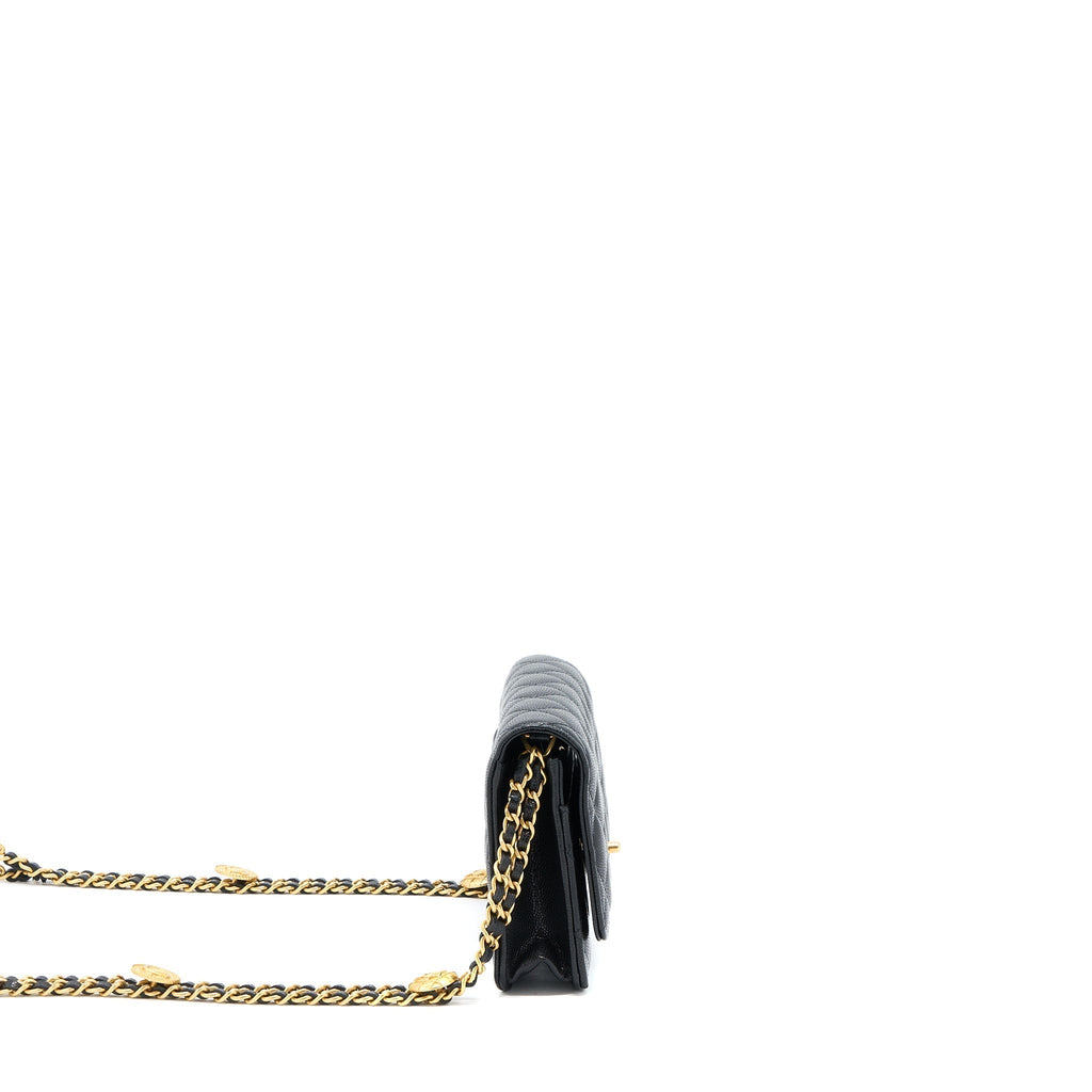 chanel-22a-wallet-on-chain-caviar-black-ghw-microchip