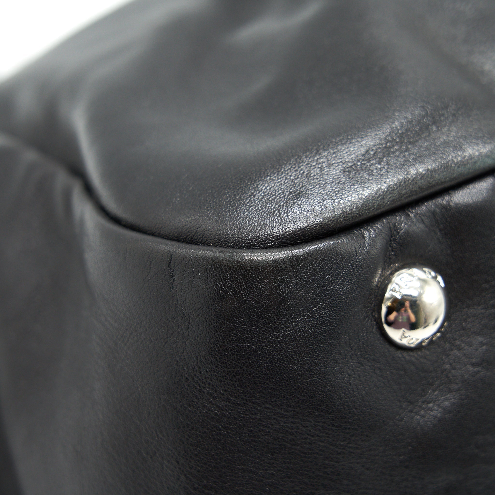 prada-prugna-soft-calfskin-leather-shopping-tote-bag-black