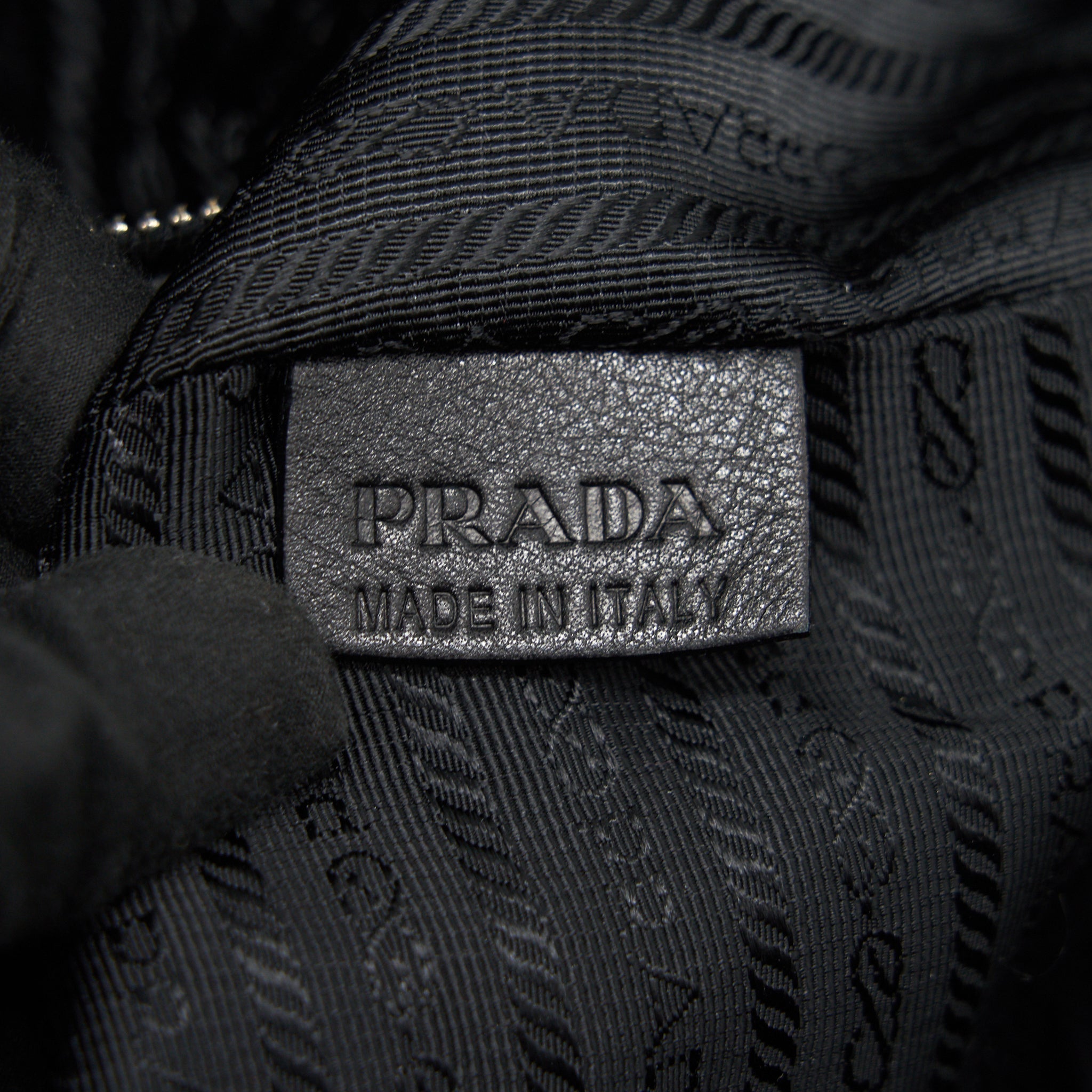prada-prugna-soft-calfskin-leather-shopping-tote-bag-black
