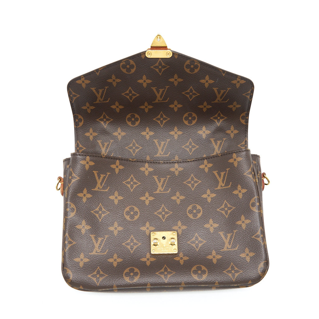louis-vuitton-pochette-metis-monogram-canvas-ghw-1