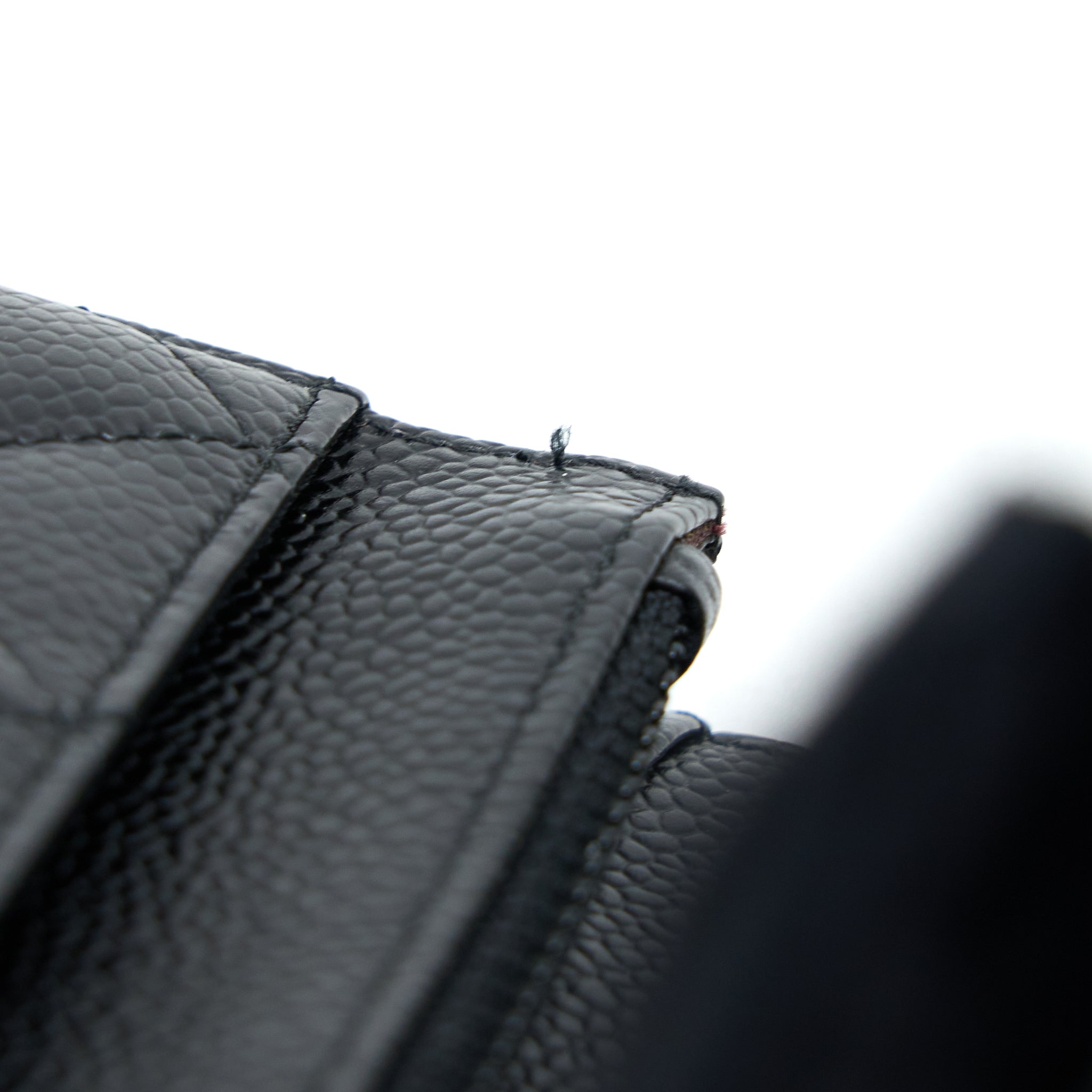 chanel-classic-wallet-on-chain-caviar-black-ghw-10