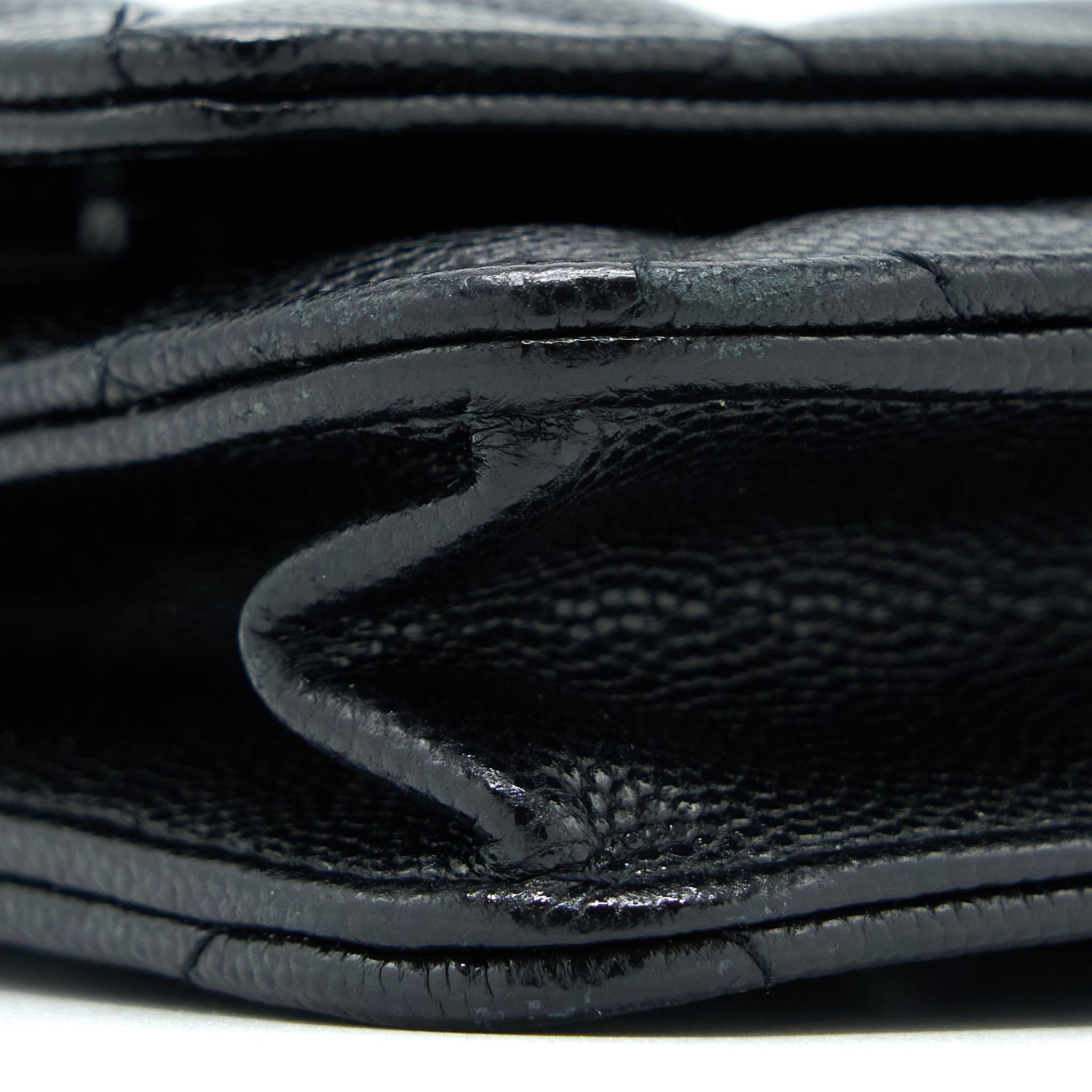 chanel-quilted-wallet-on-chain-caviar-so-black
