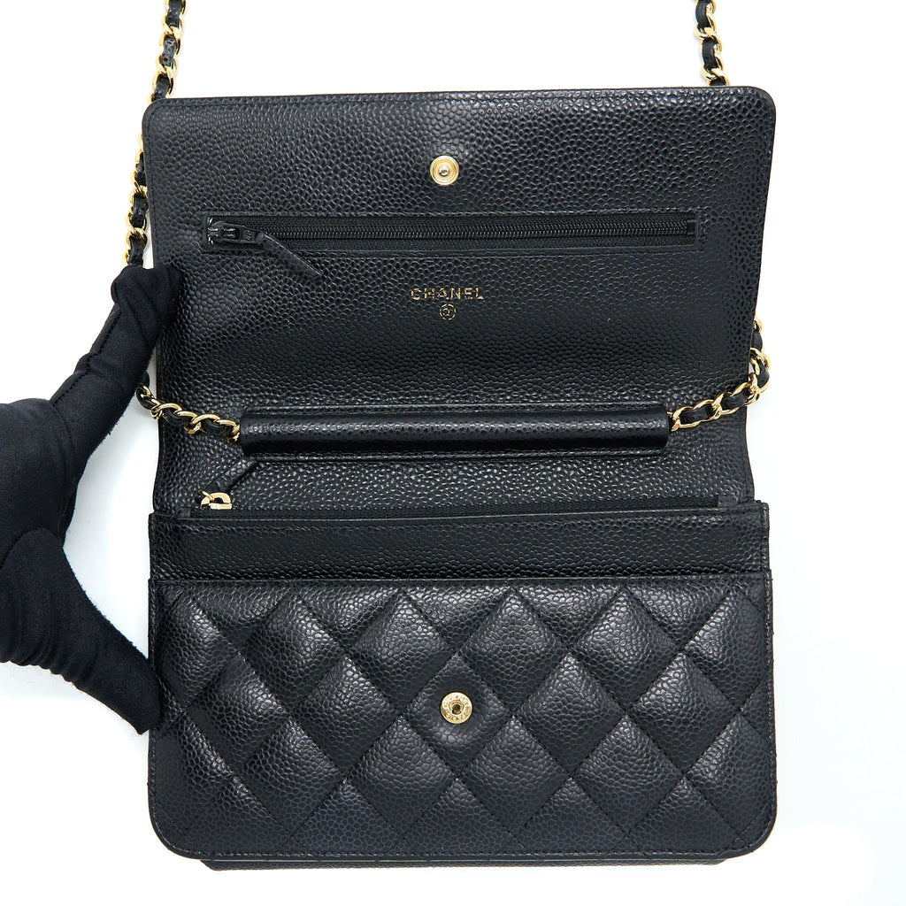 chanel-classic-wallet-on-chain-caviar-black-ghw-10