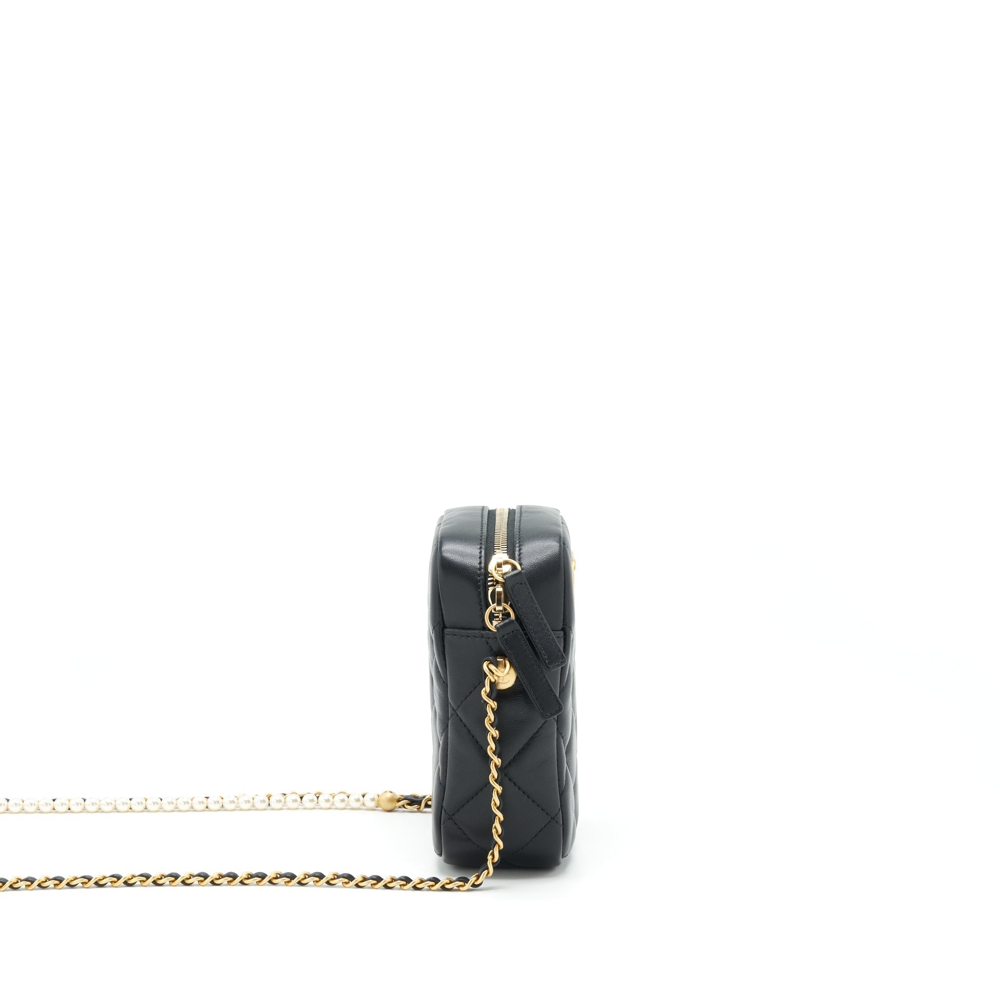 chanel-22c-my-perfect-mini-camera-case-lambskin-black-ghw