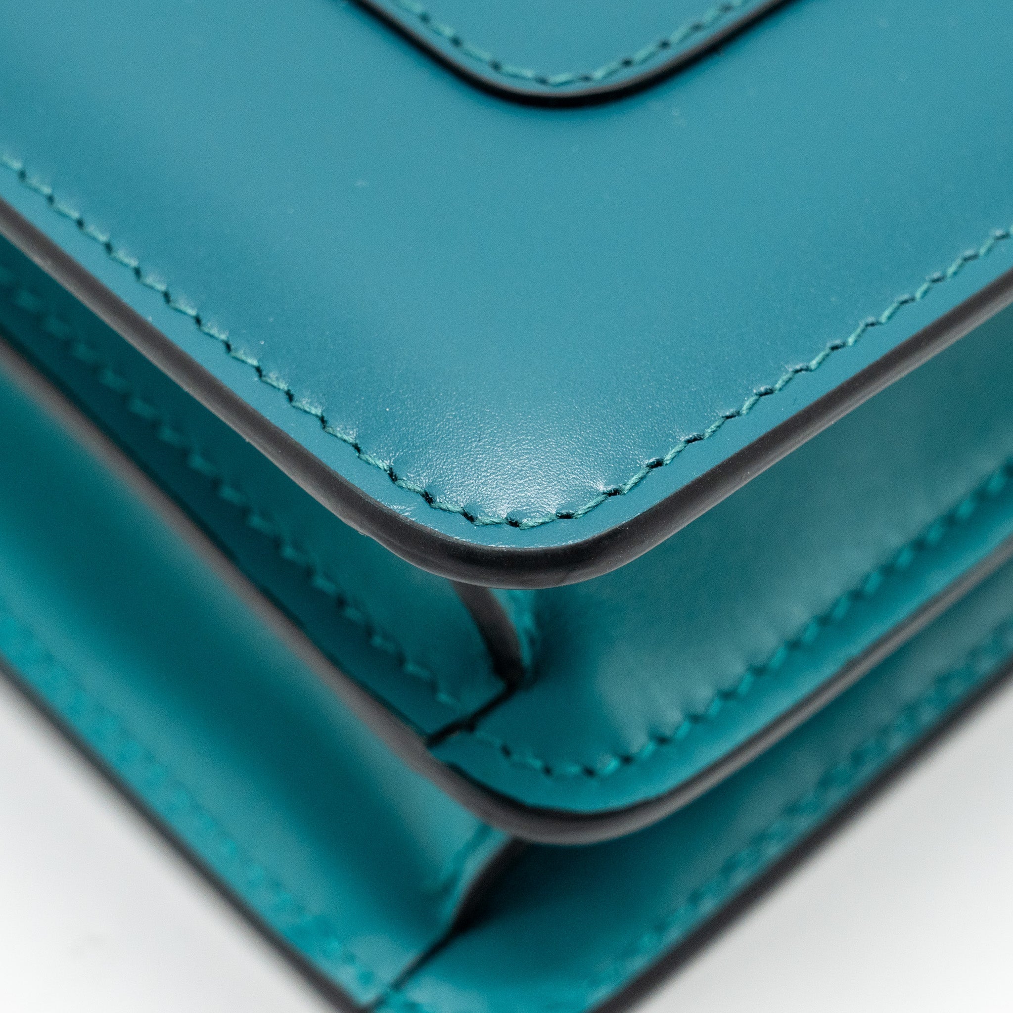bvlgari-serpenti-forever-bag-calfskin-green-lghw-copy