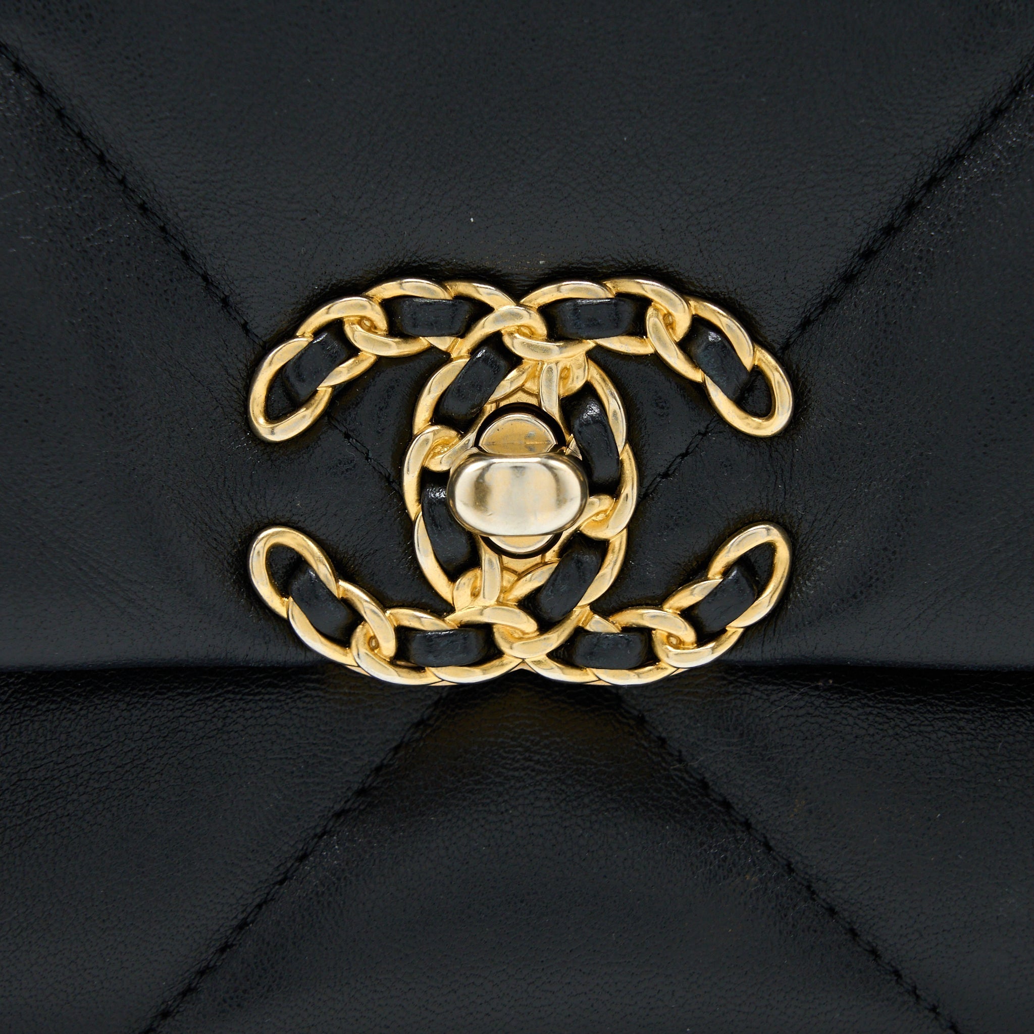 chanel-small-19-bag-lambskin-black-multicolour-hardware-1