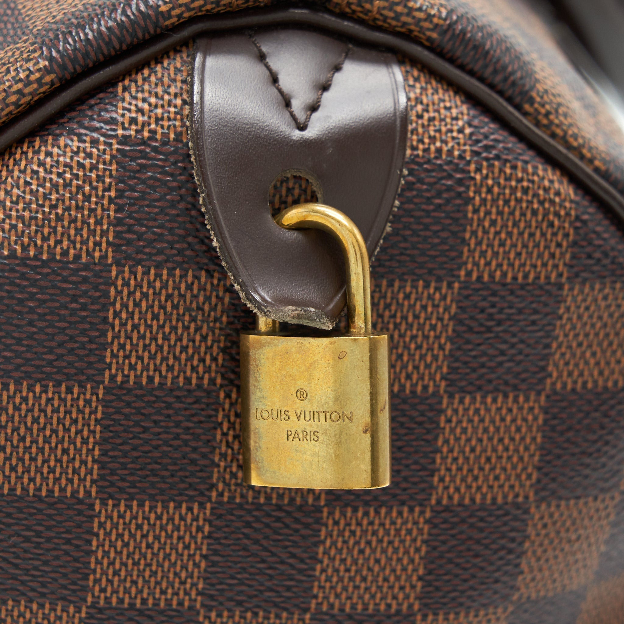 louis-vuitton-speedy-30-damier-ebene