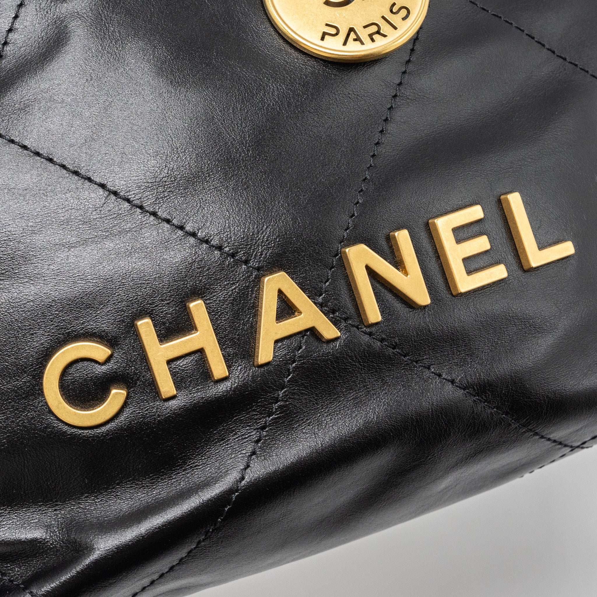 chanel-mini-22-bag-shiny-calfskin-black-ghwmicrochip