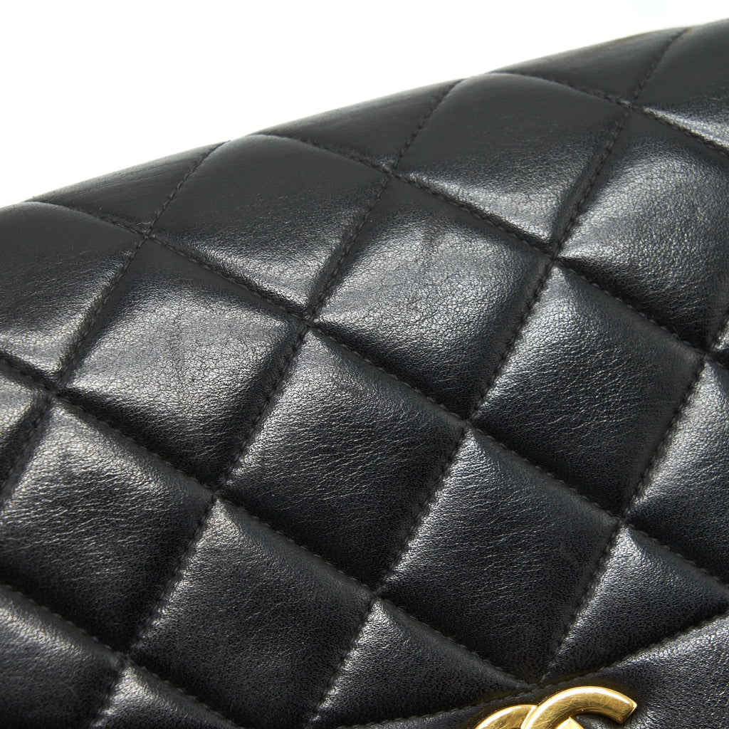 chanel-vintage-medium-diana-flap-bag-lambskin-black-ghw