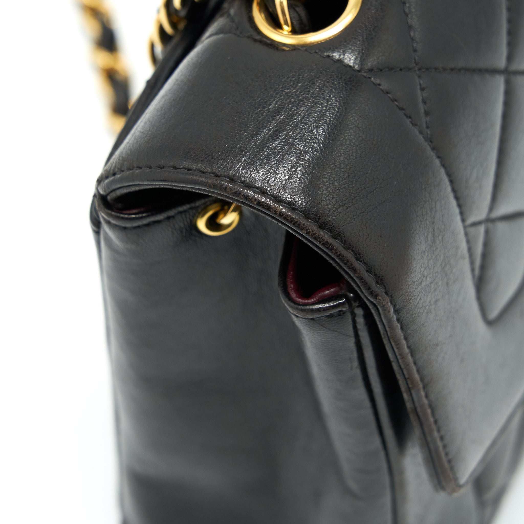 chanel-vintage-medium-diana-flap-bag-lambskin-black-ghw