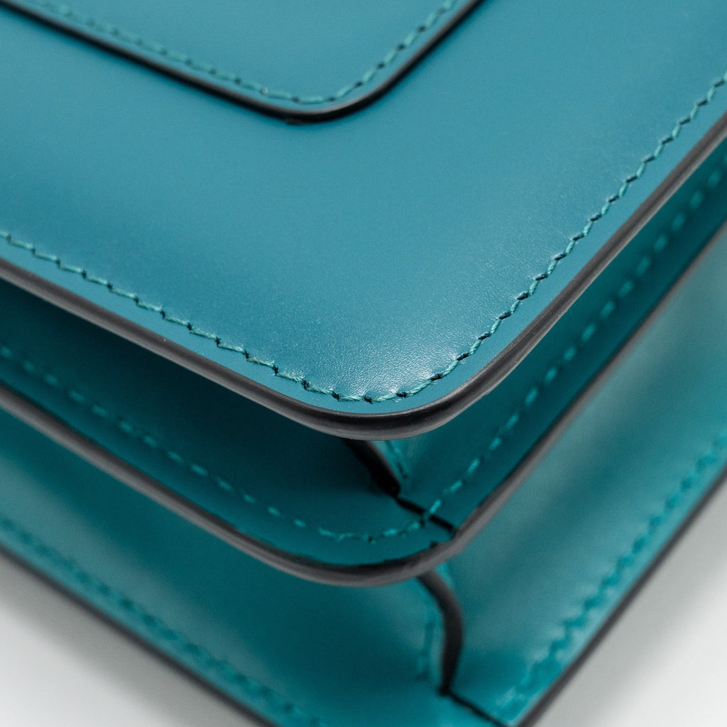 bvlgari-serpenti-forever-bag-calfskin-green-lghw-copy