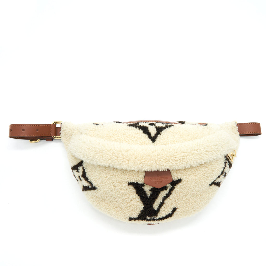 louis-vuitton-bumbag-monogram-teddy-fleece-beige-brown