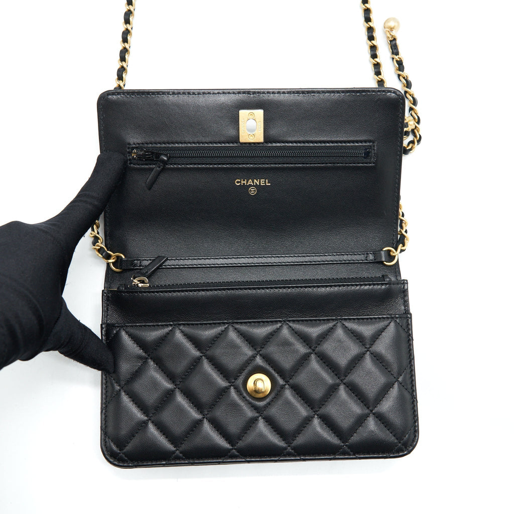 chanel-pearl-crush-wallet-on-chain-lambskin-black-ghw-microchip-1