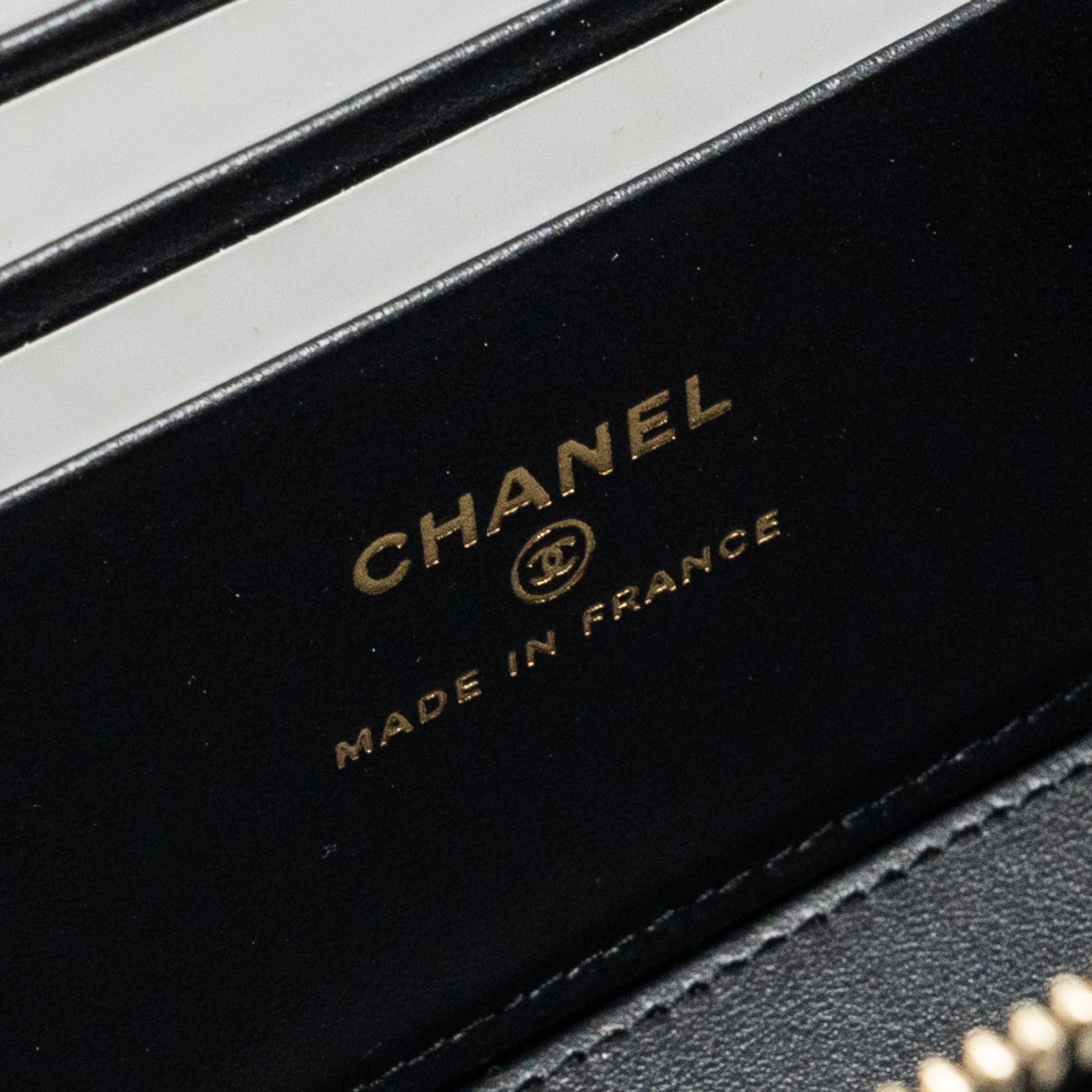 chanel-top-handle-long-vanity-case-lambskin-black-lghw-microchip-copy
