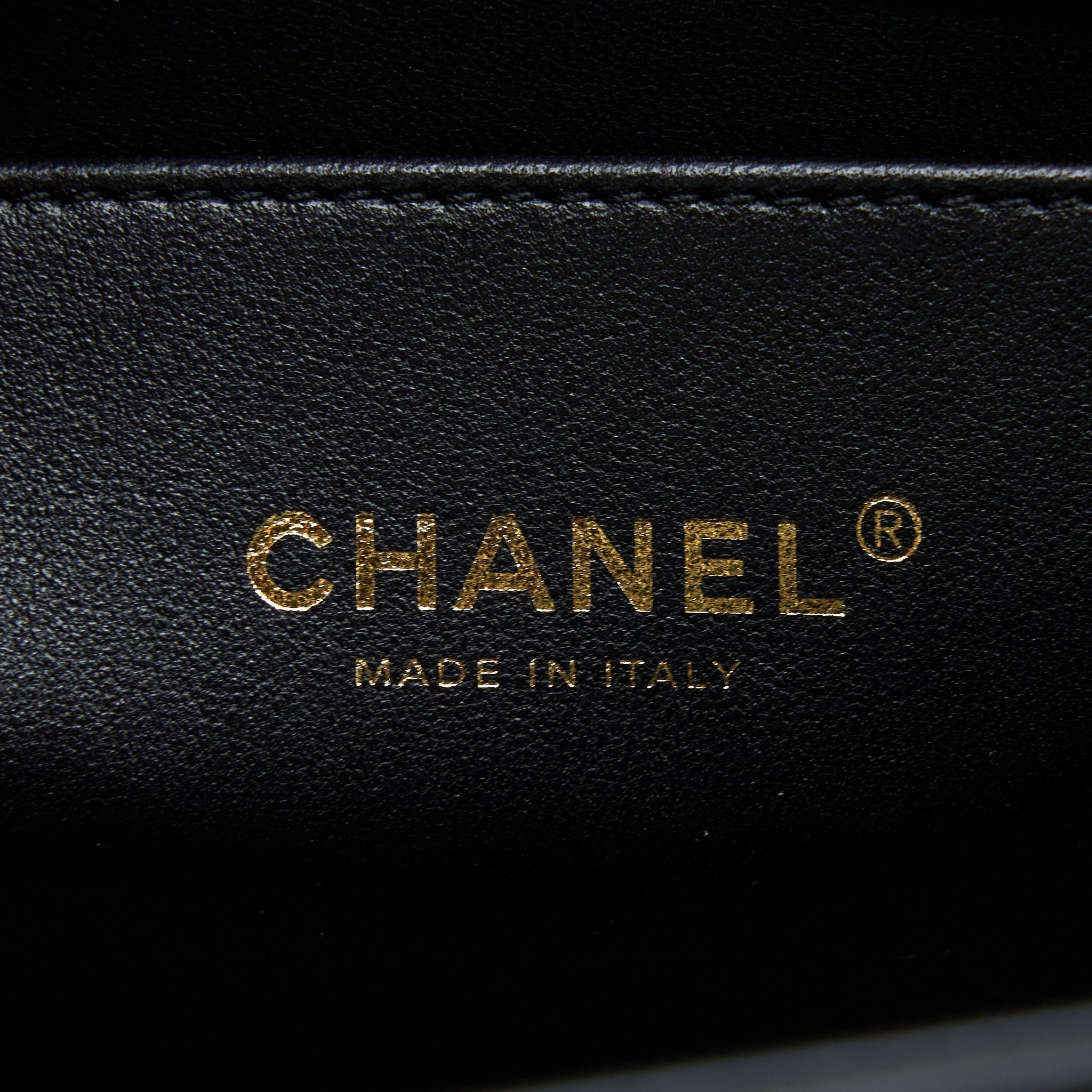 chanel-medium-boy-bag-lambskin-black-brushed-ghw-microchip