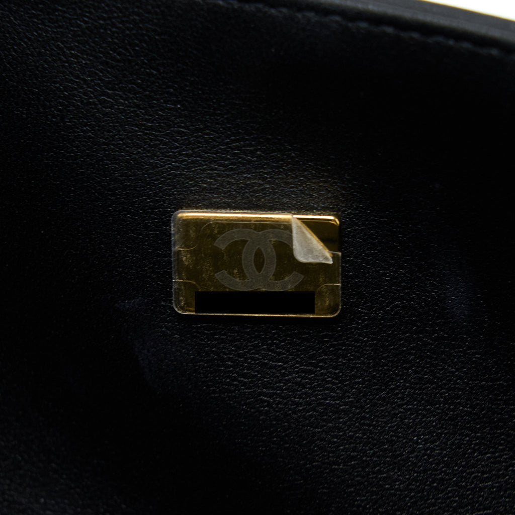chanel-medium-boy-bag-lambskin-black-brushed-ghw-microchip