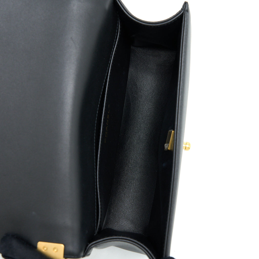chanel-medium-boy-bag-lambskin-black-brushed-ghw-microchip