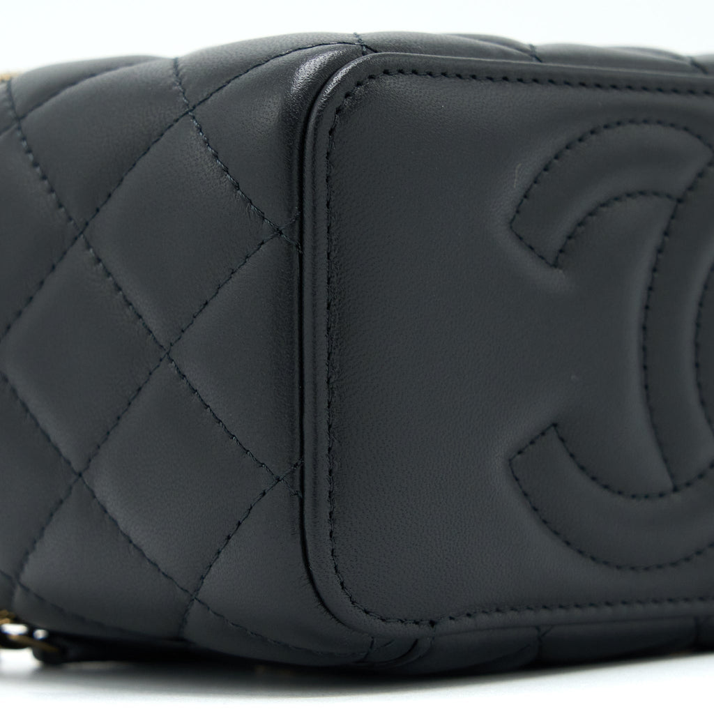chanel-22b-pearl-crush-long-vanity-with-chain-lambskin-black-ghw-1