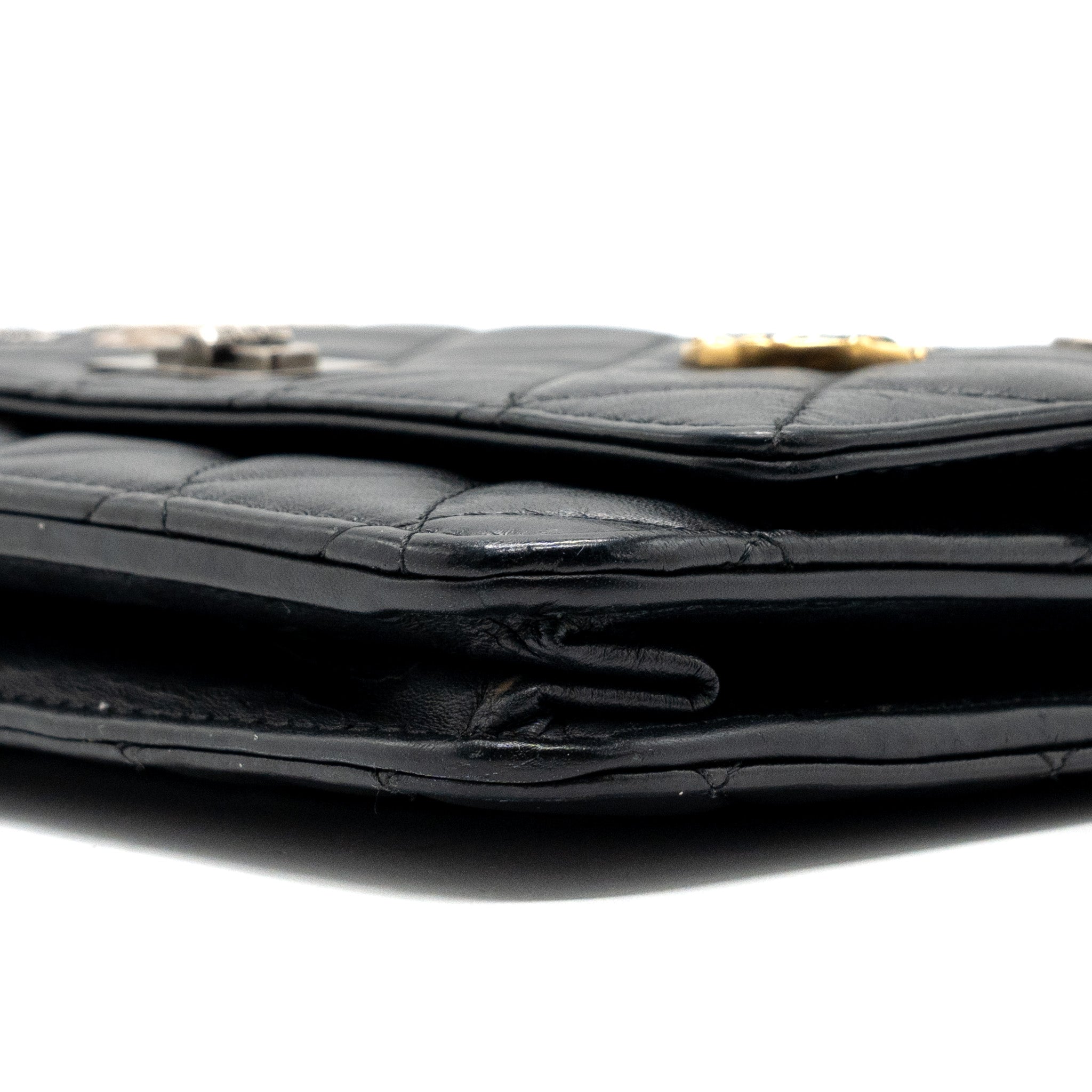 chanel-2-55-reissue-lucky-charms-wallet-on-chain-aged-calfskin-black-ruthenium-shw