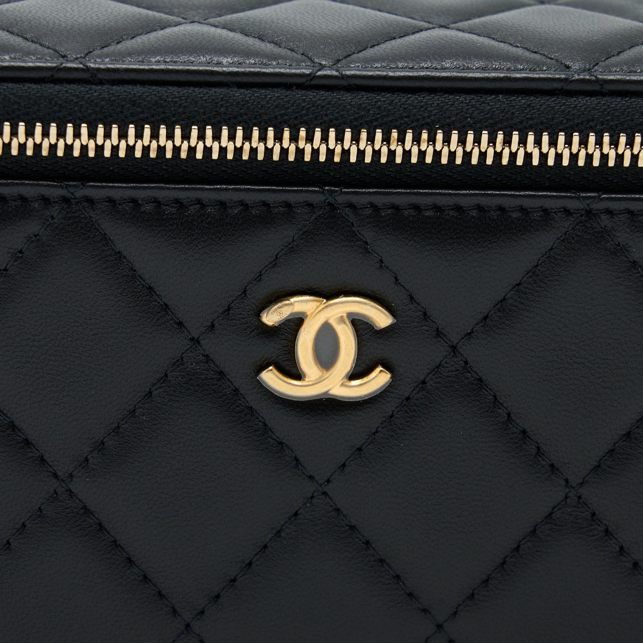 chanel-22b-pearl-crush-long-vanity-with-chain-lambskin-black-ghw-1