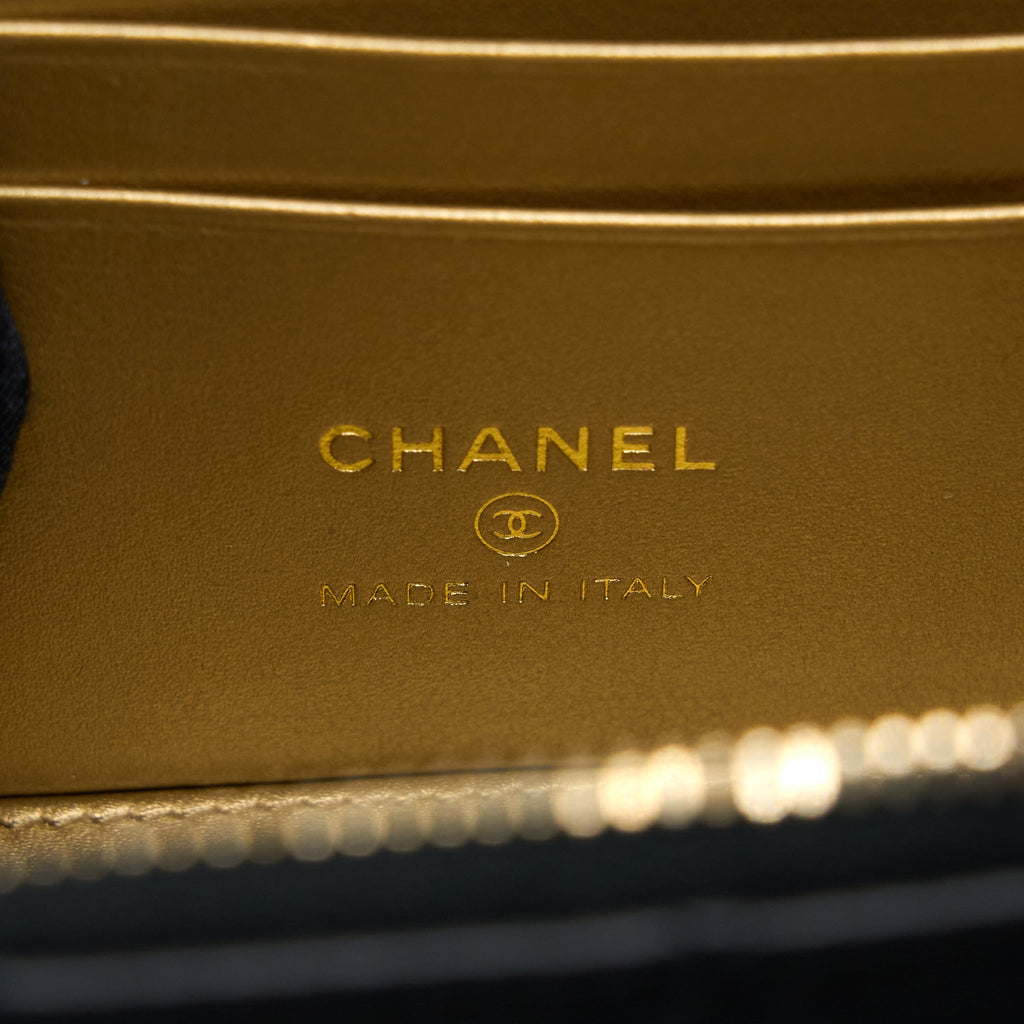 chanel-22b-pearl-crush-long-vanity-with-chain-lambskin-black-ghw-1