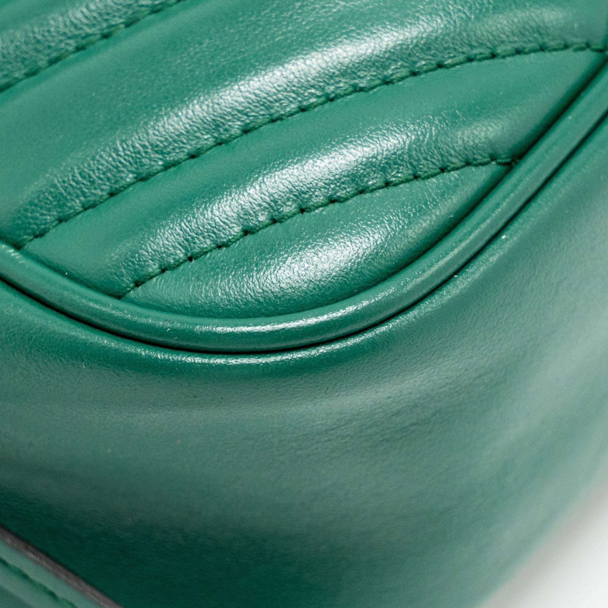 gucci-small-gg-marmont-crossbody-camera-bag-calfskin-green-ghw