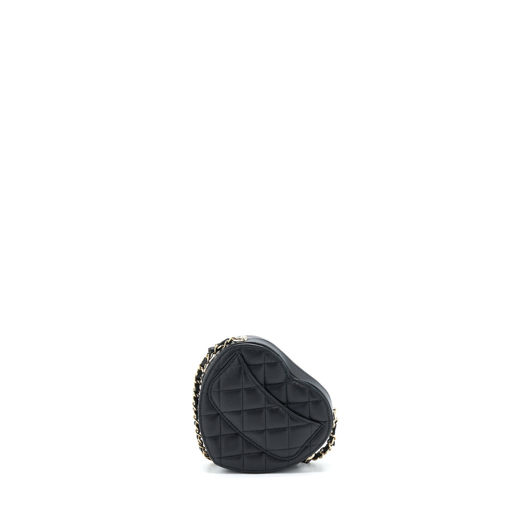 chanel-22s-heart-belt-bag-lambskin-black-lghw-6