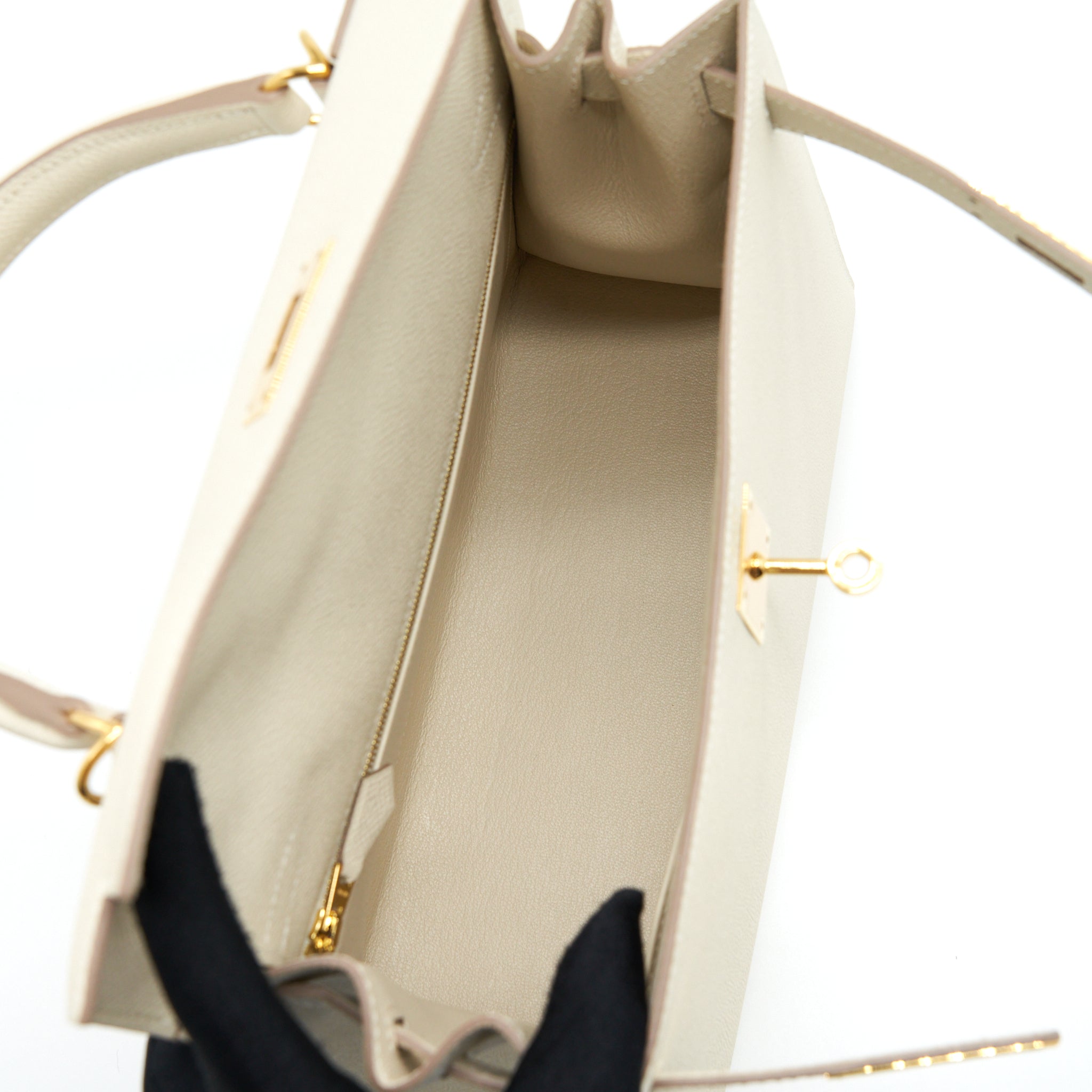 hermes-kelly-28-sellier-epsom-craie-ghw-stamp-d