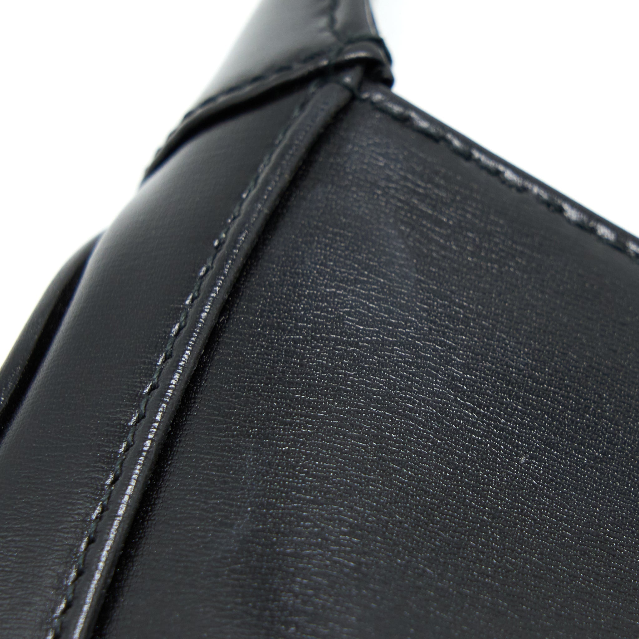 gucci-jackie-1961-mini-bag-calfskin-black-ghw
