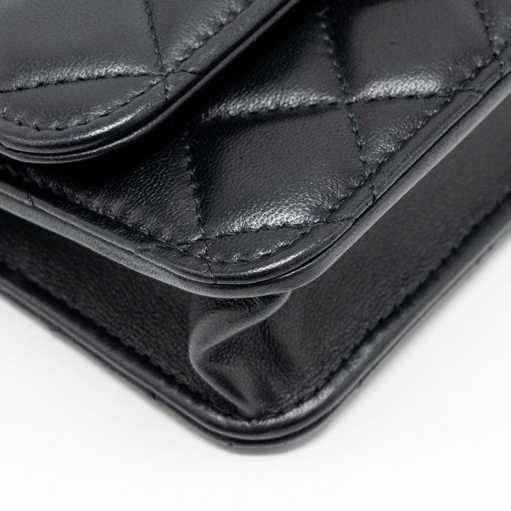 chanel-pearl-crush-mini-wallet-on-chain-lambskin-black-ghwmicrochip