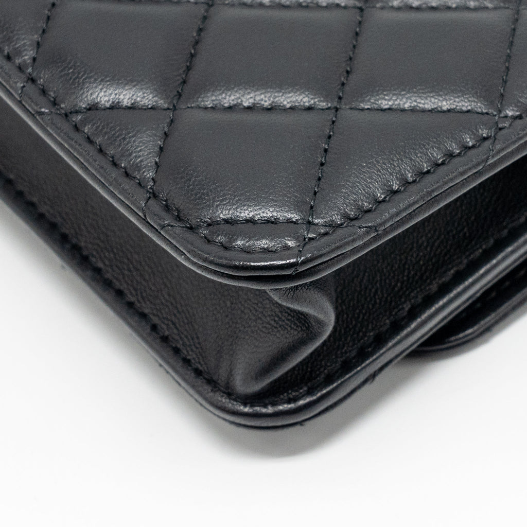 chanel-pearl-crush-mini-wallet-on-chain-lambskin-black-ghwmicrochip