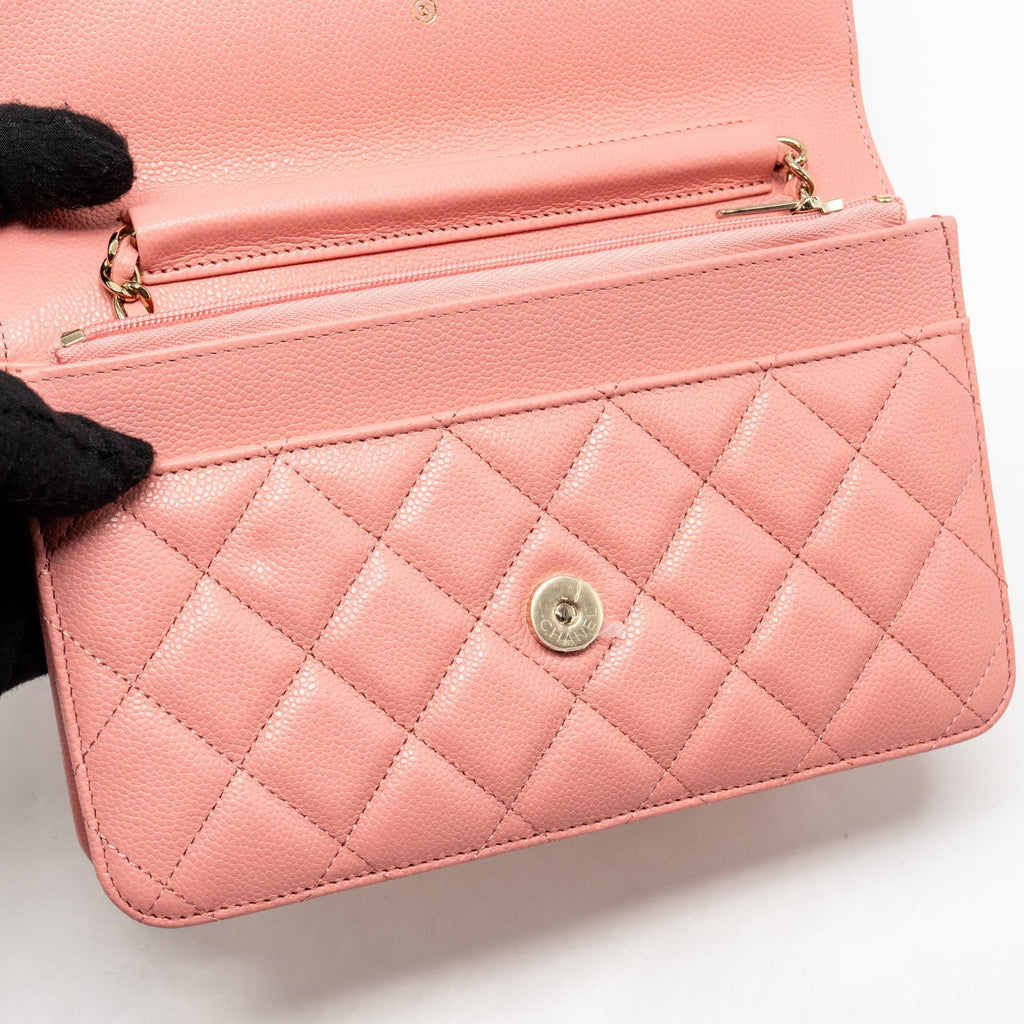 chanel-classic-wallet-on-chain-caviar-pink-lghwmicrochip