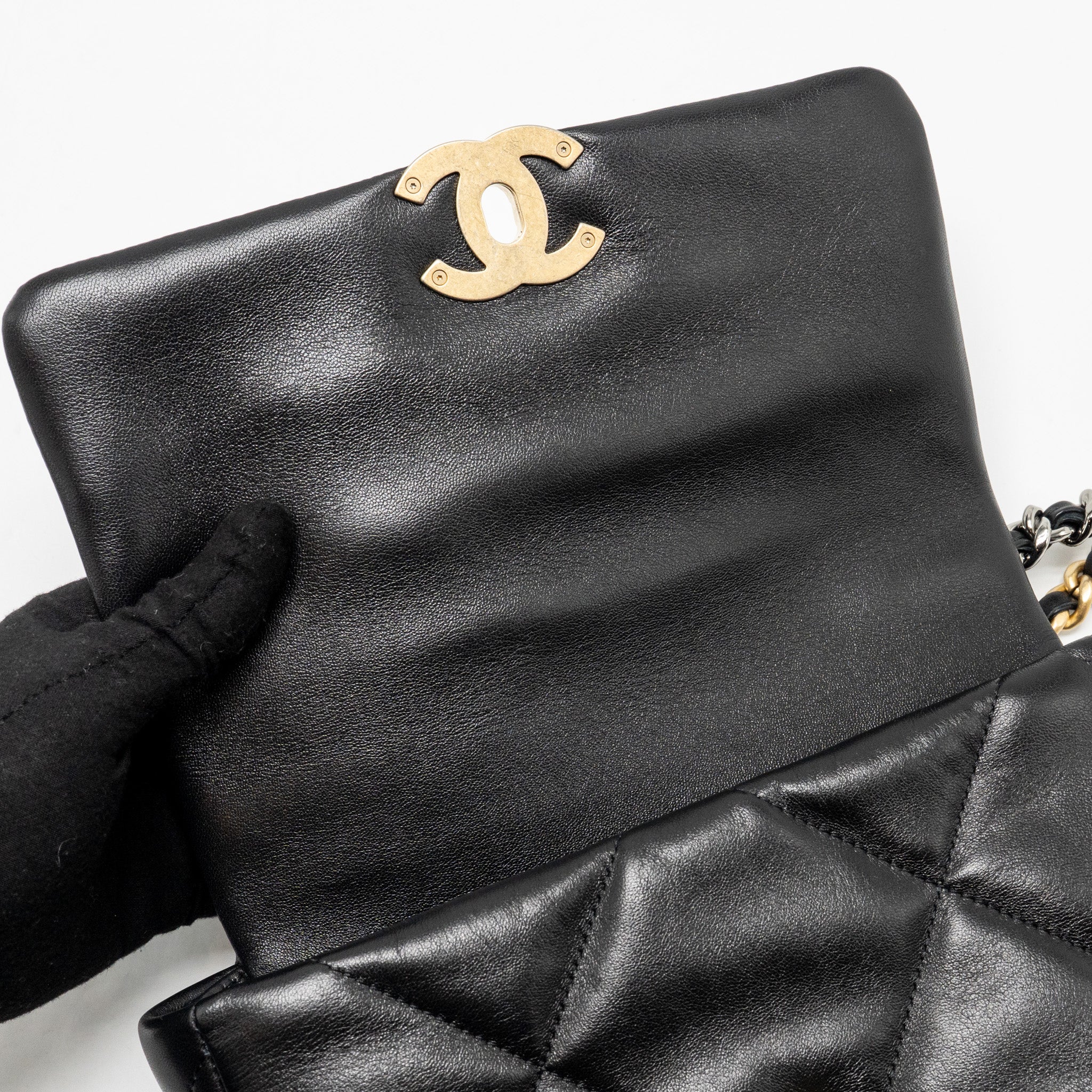 chanel-small-19-bag-goatskin-black-multicolor-hardware-1