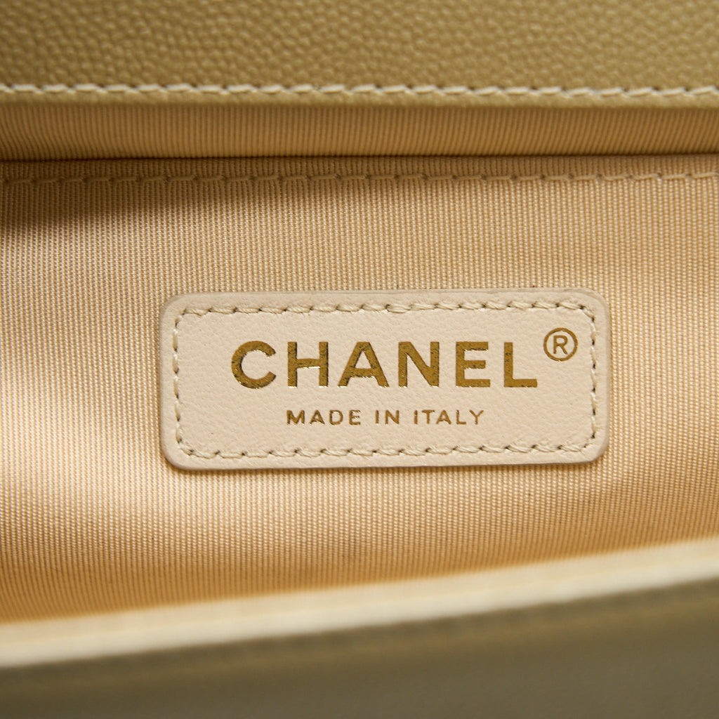 chanel-medium-boy-caviar-gold-lghw