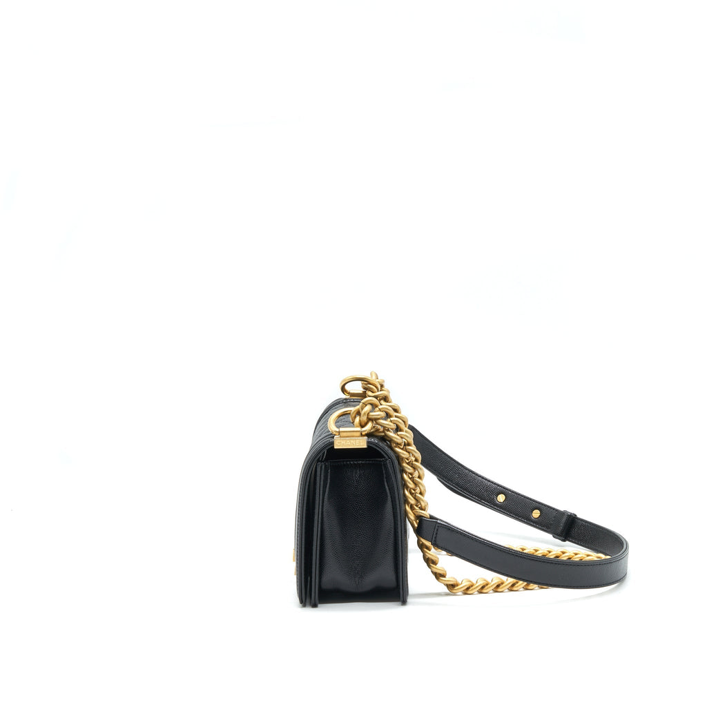 chanel-small-boy-bag-caviar-black-brushed-ghw-year-2021-microchip-serial