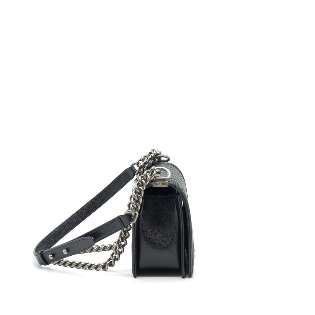 chanel-leboy-boy-bag-medium-caviar-black-ruthenium-sliver-hardware