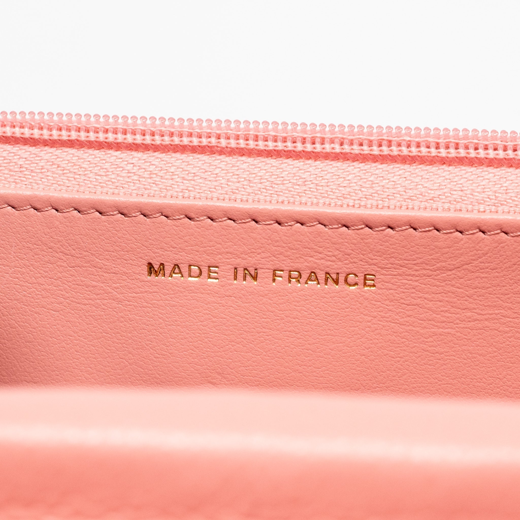 chanel-classic-wallet-on-chain-caviar-pink-lghwmicrochip