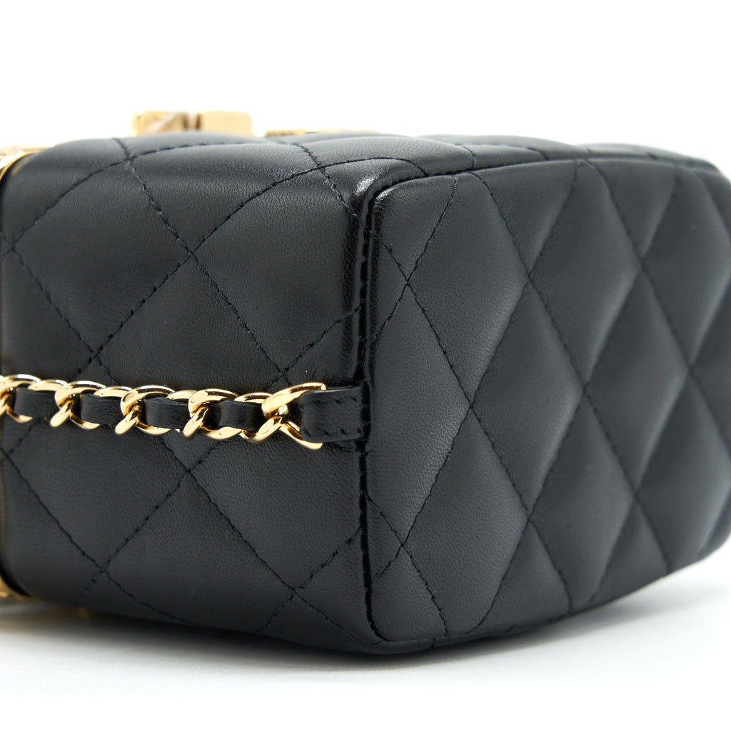 chanel-small-clip-flap-vanity-with-chain-lambskin-black-ghw