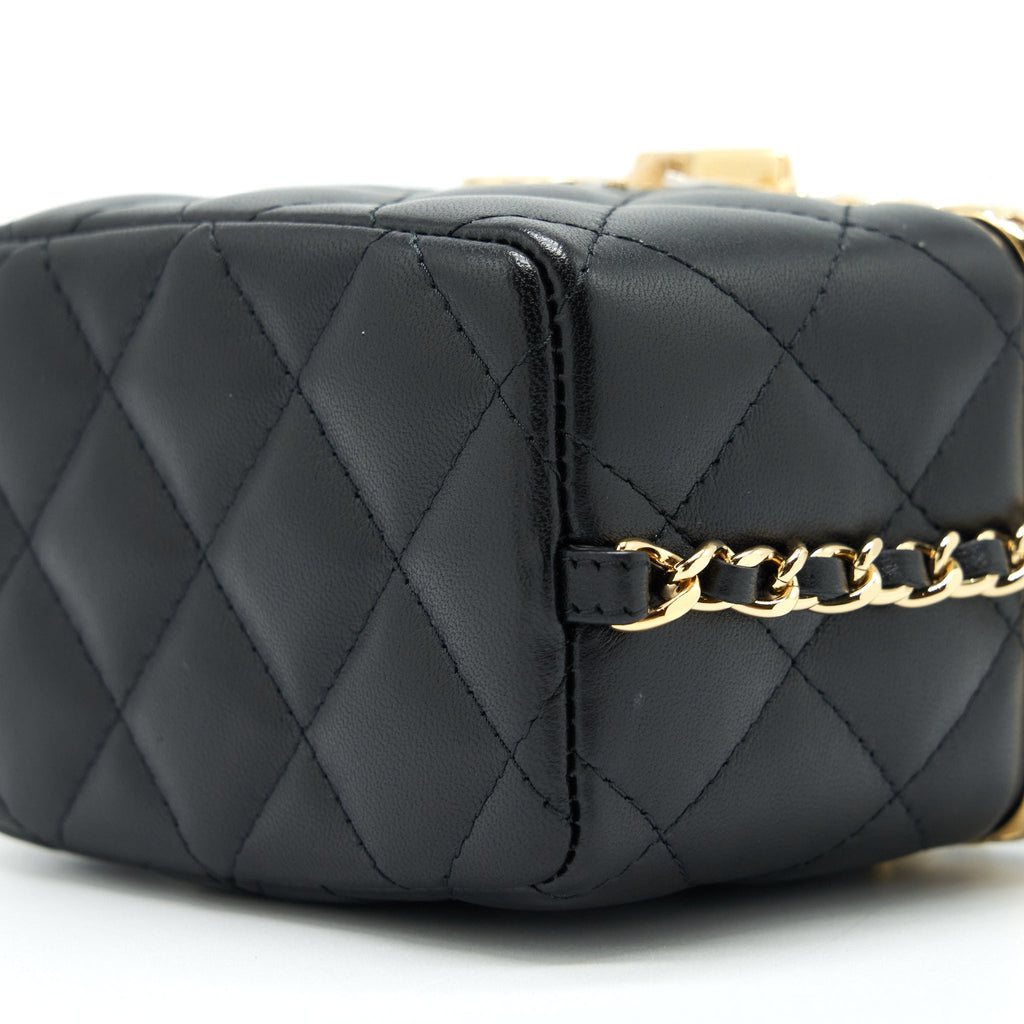 chanel-small-clip-flap-vanity-with-chain-lambskin-black-ghw