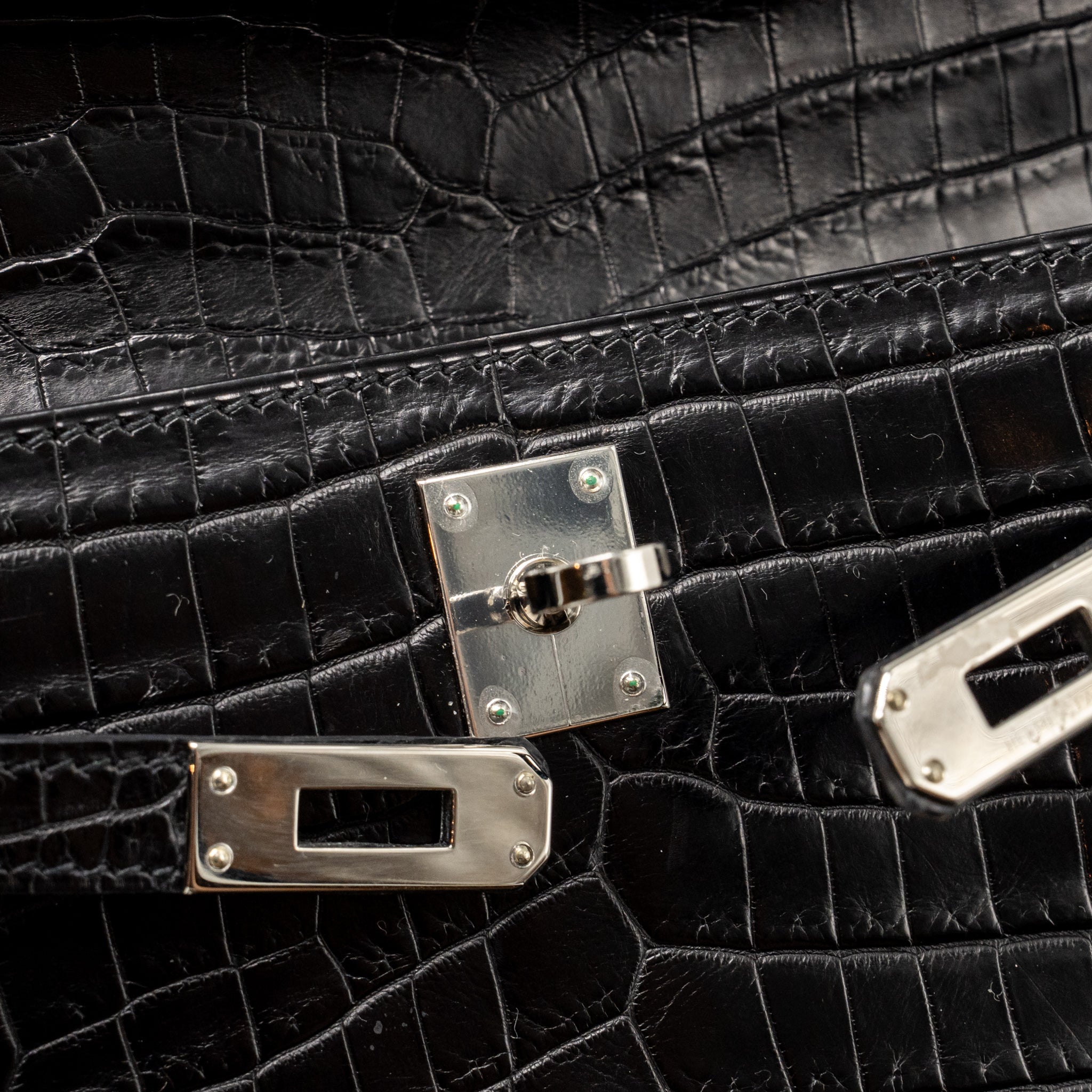 hermes-kelly-pochette-crocodile-niloticus-matt-black-shw-stamp-square-l