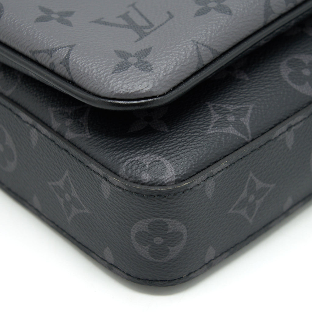 louis-vuitton-trio-messenger-monogram-eclipse-canvas-shw