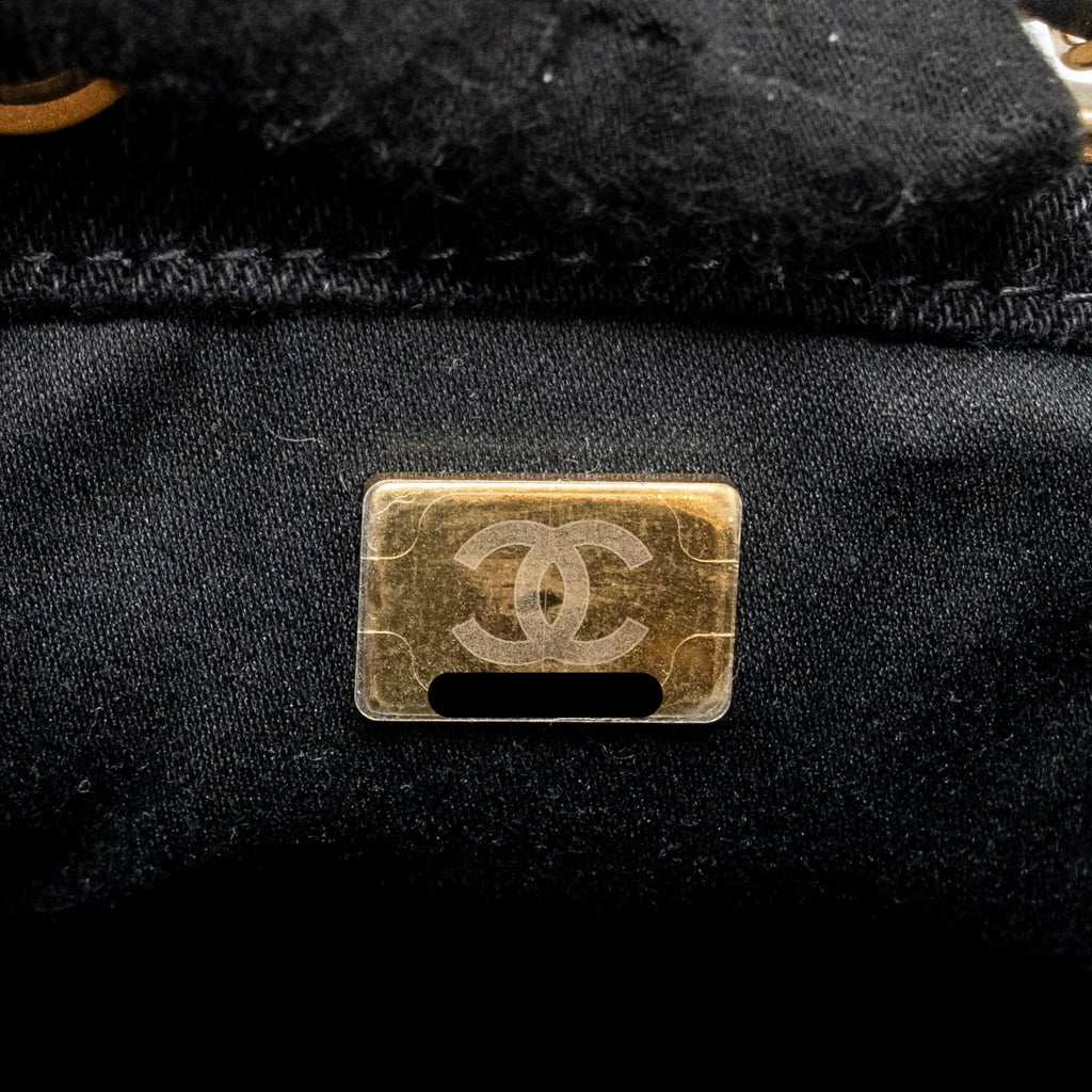 chanel-small-classic-double-flap-bag-caviar-beige-shw-microchip