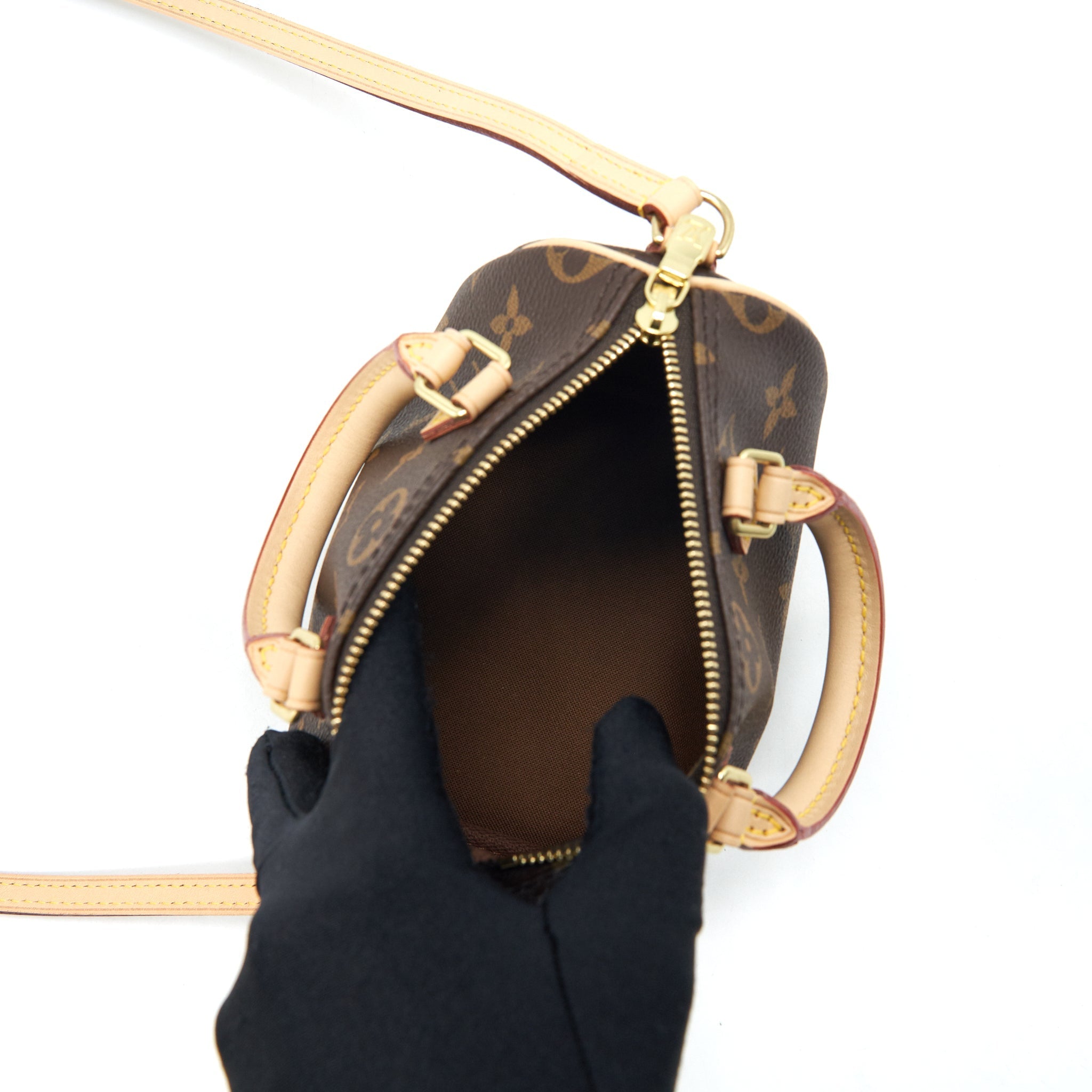 louis-vuitton-nano-speedy-monogram
