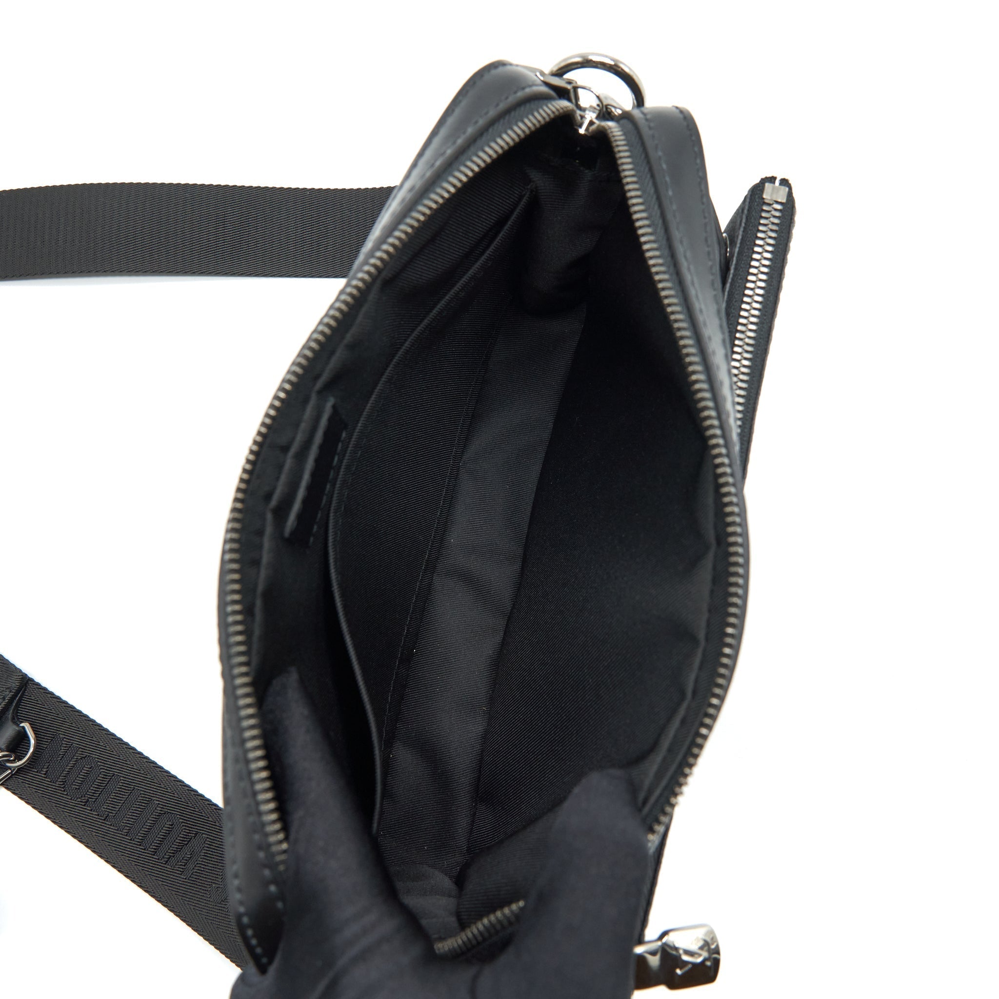 louis-vuitton-trio-messenger-monogram-eclipse-canvas-shw
