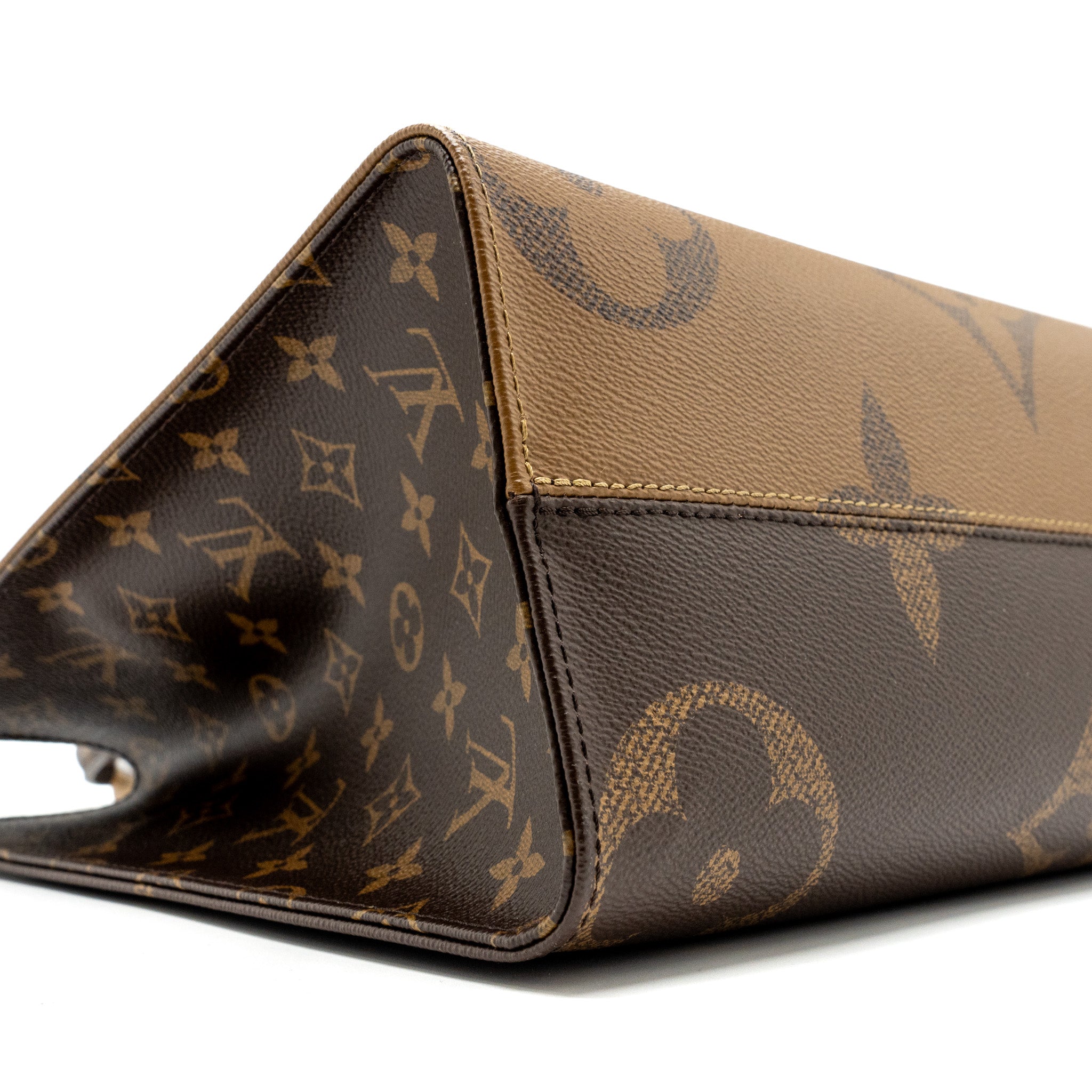 louis-vuitton-on-the-go-mm-monogram-reverse-canvas-ghw-1