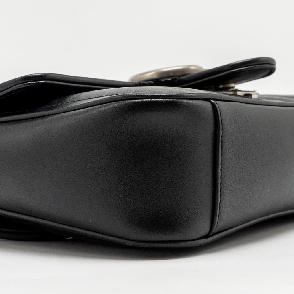 gucci-mini-gg-marmont-shoulder-bag-calfskin-black-shw