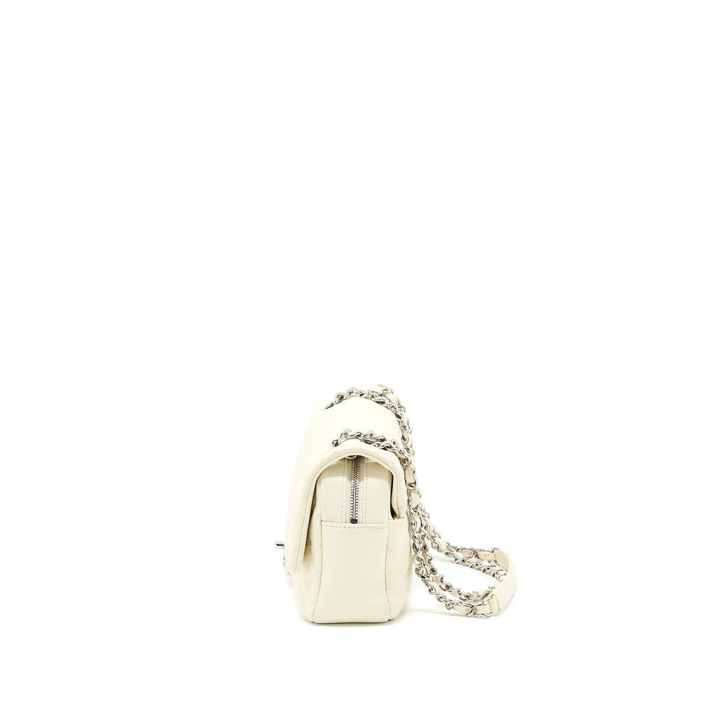 chanel-quilted-flap-bag-caviar-white-shw