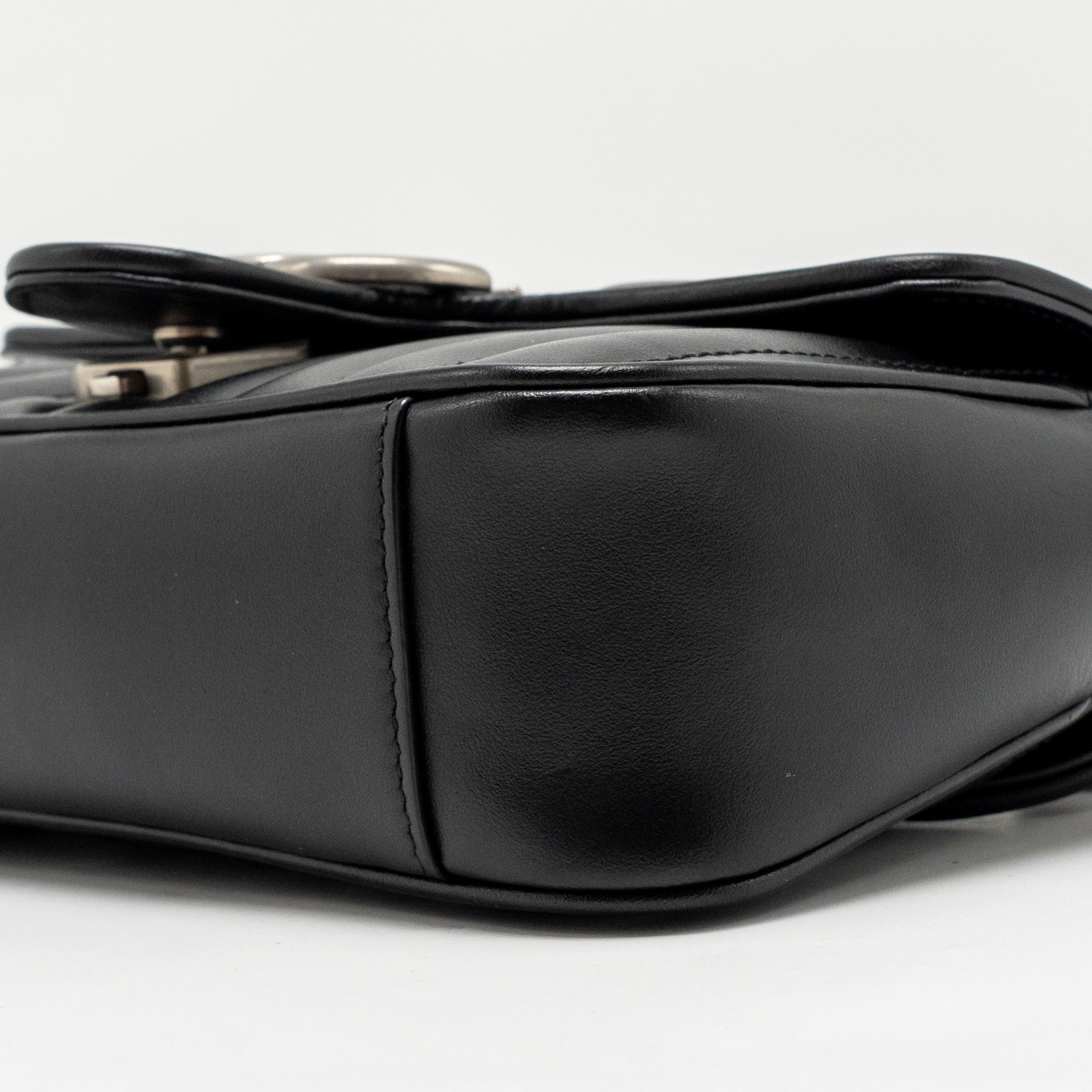 gucci-mini-gg-marmont-shoulder-bag-calfskin-black-shw