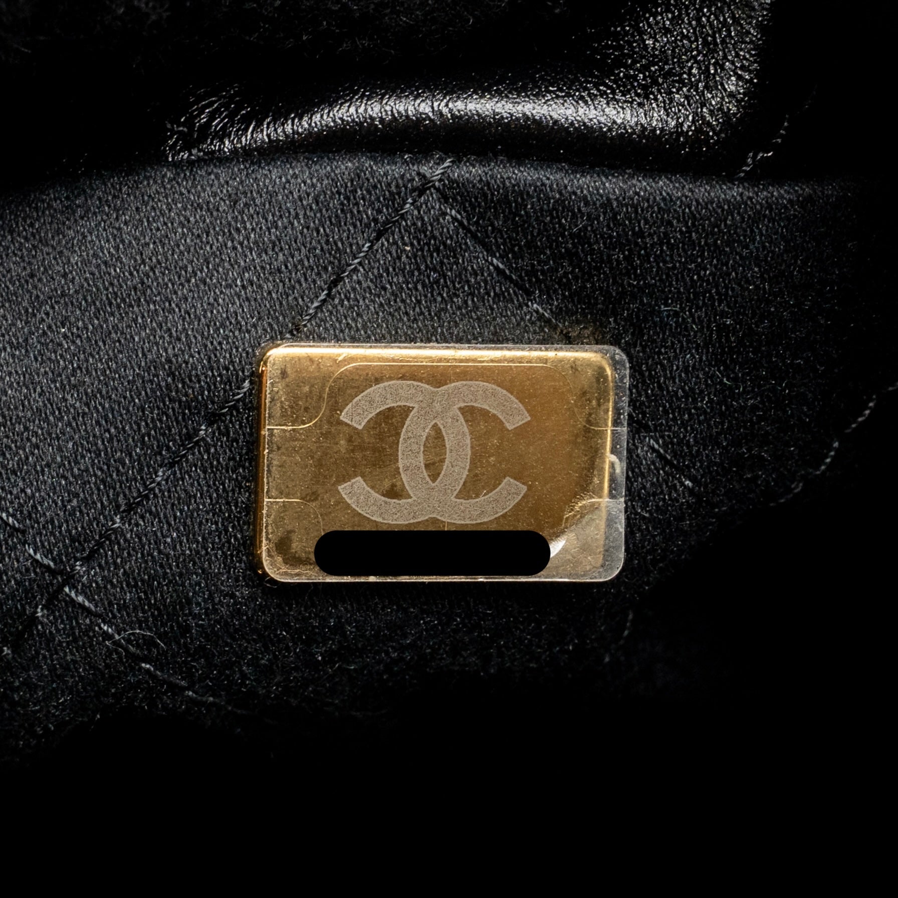 chanel-mini-22-bag-shiny-calfskin-black-ghw-microchip-6