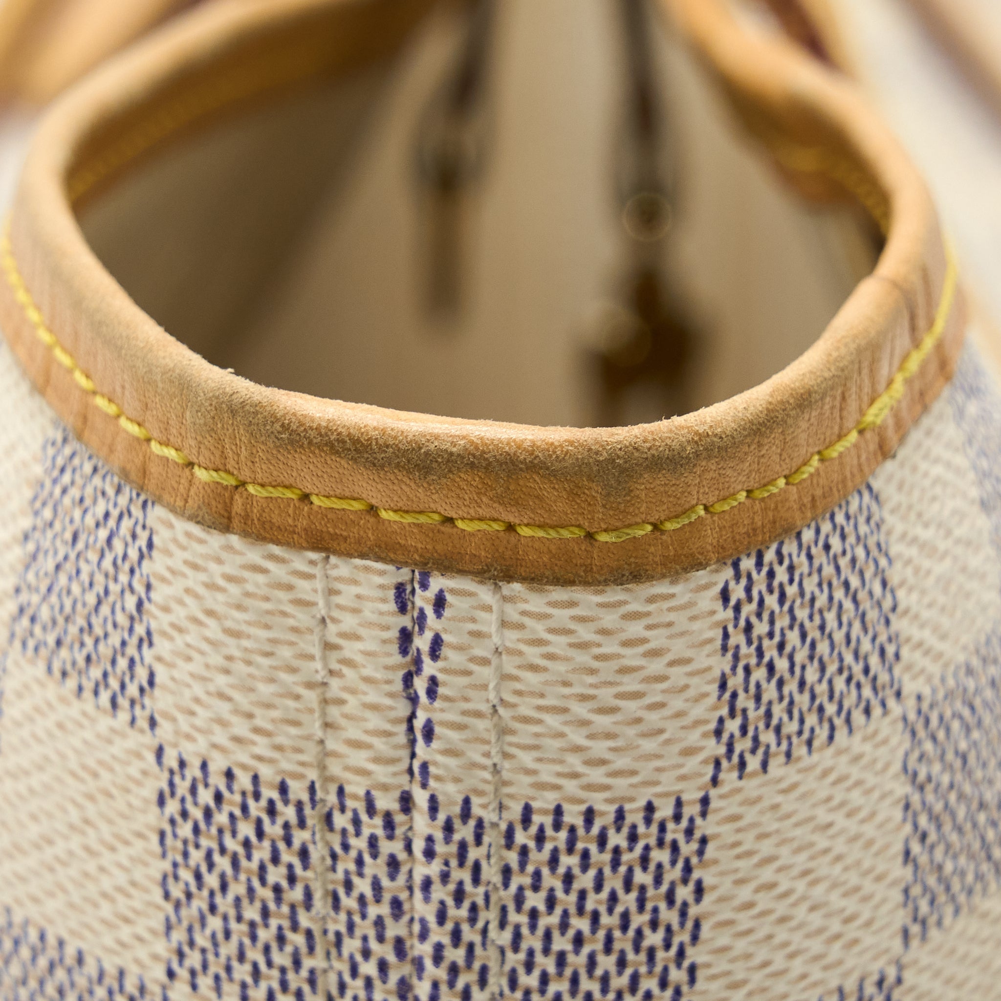 louis-vuitton-neverfull-mm-damier-azur-ghw-1